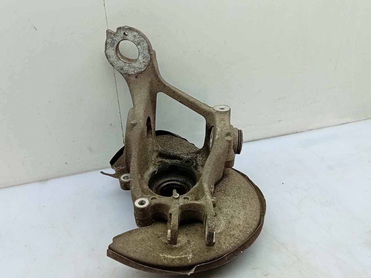 Left rear steering knuckle AUDI Q5 (8R) Imagem-1