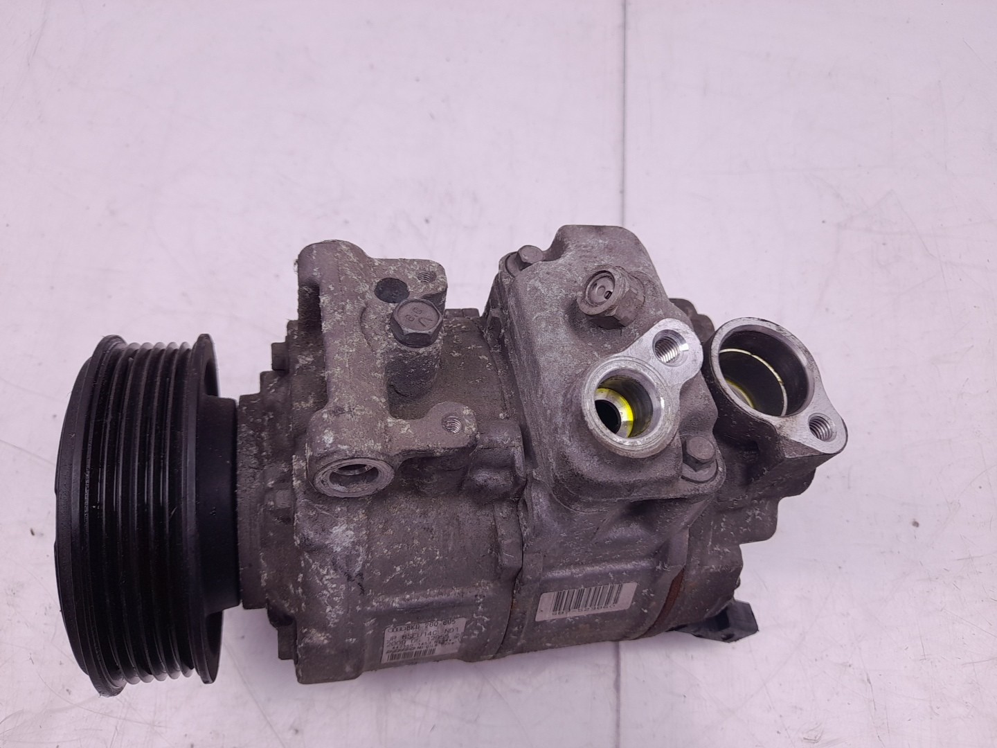 AC compressor AUDI Q5 (8R) Imagem-1