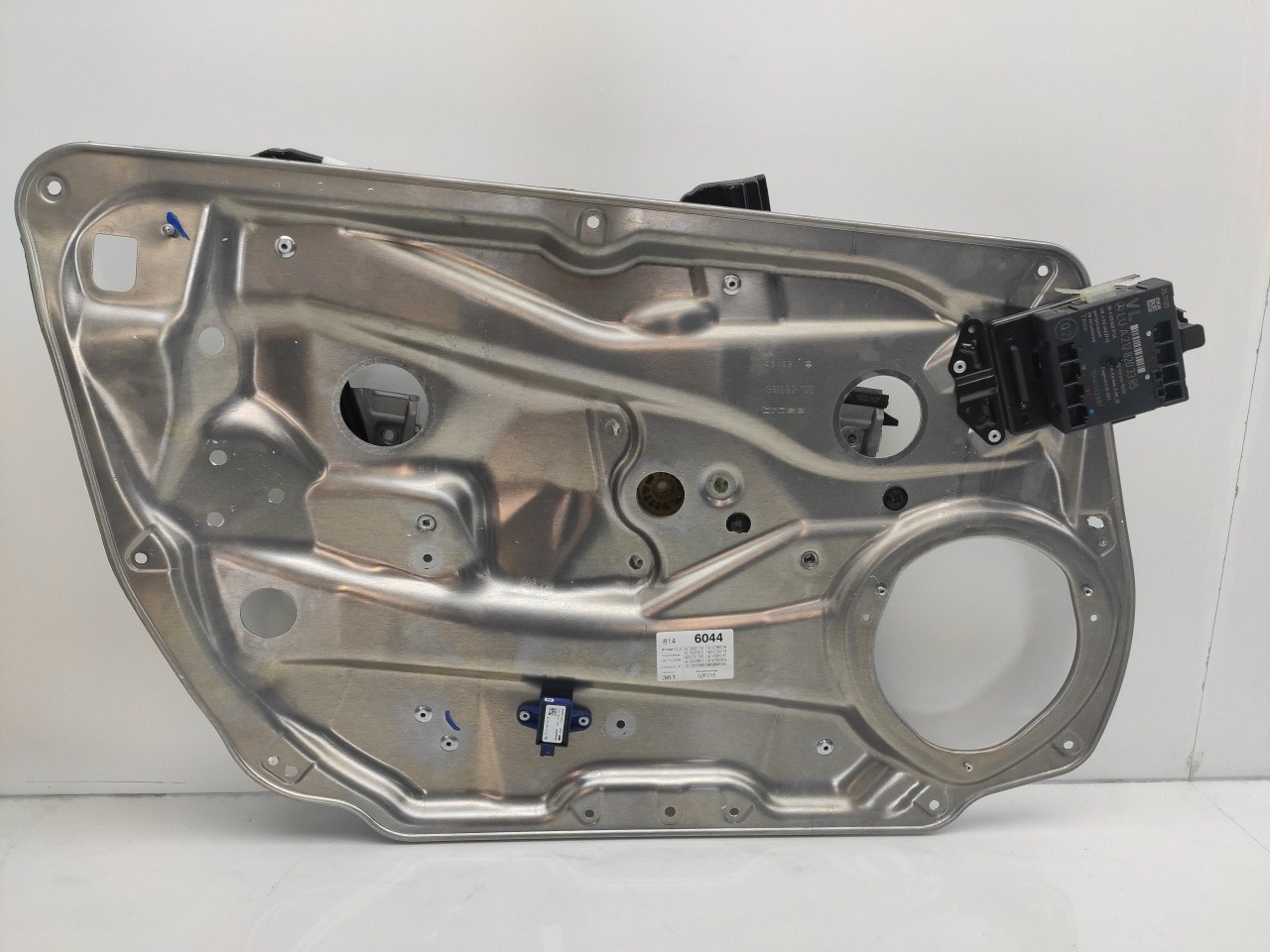 Lève-vitre avant gauche