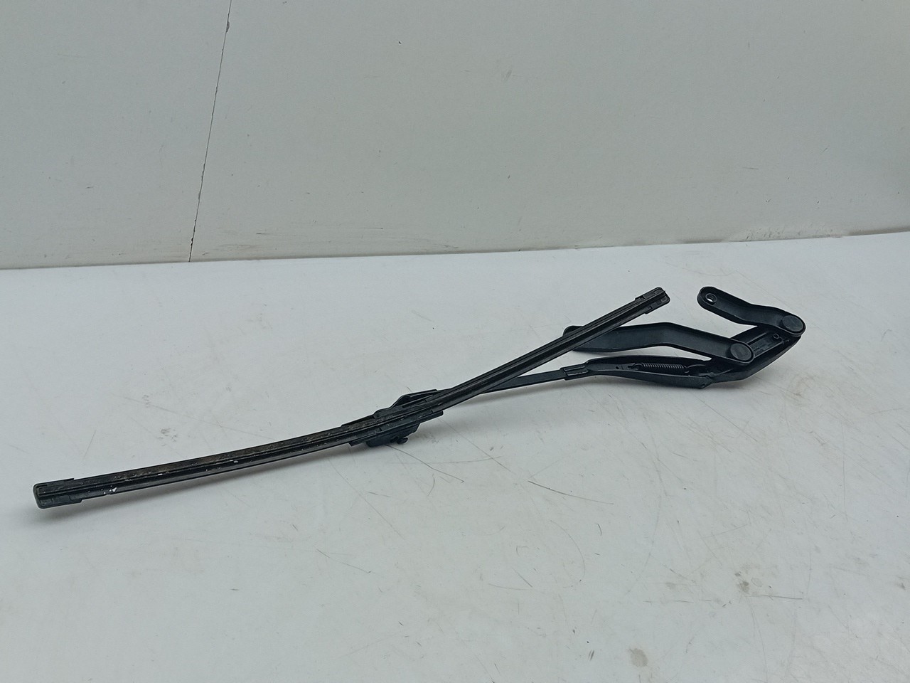 Bras de balai avant Droite MERCEDES-BENZ Classe E (W212) Imagem-1