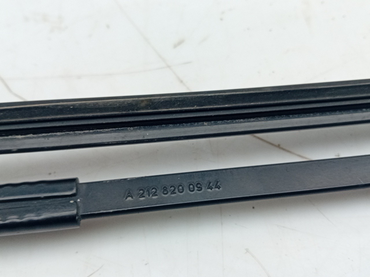 Bras de balai avant Droite MERCEDES-BENZ Classe E (W212) Imagem-2