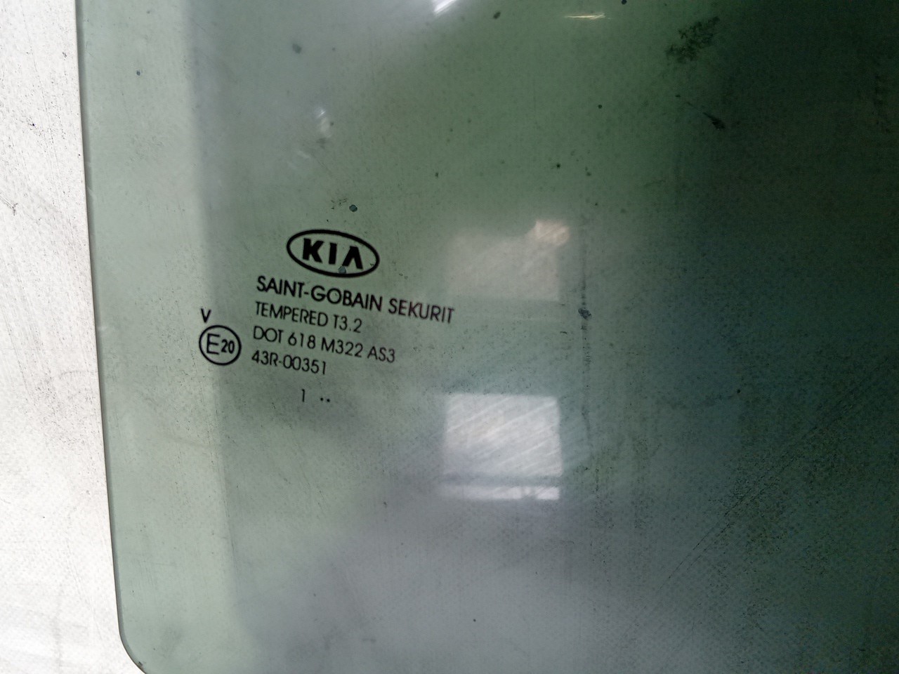 Vitre porte arrière Droite KIA Sportage (SL) Imagem-2