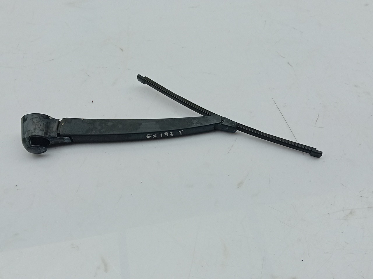 Brazo de limpiaparabrisas trasero SEAT Leon (1P1) Imagem-1