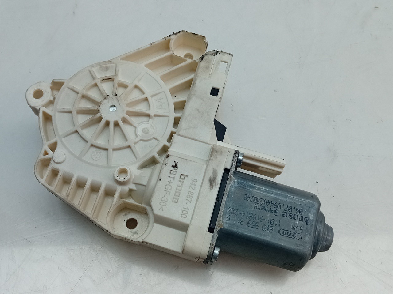 Motor vidro trás direito AUDI Q5 (8R) Imagem-1