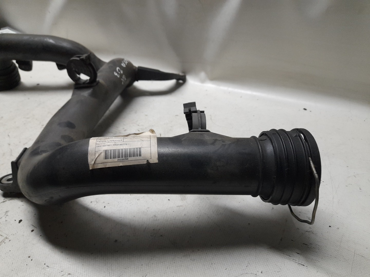 Tubo intercooler VOLKSWAGEN Jetta III (1K2) Imagem-1