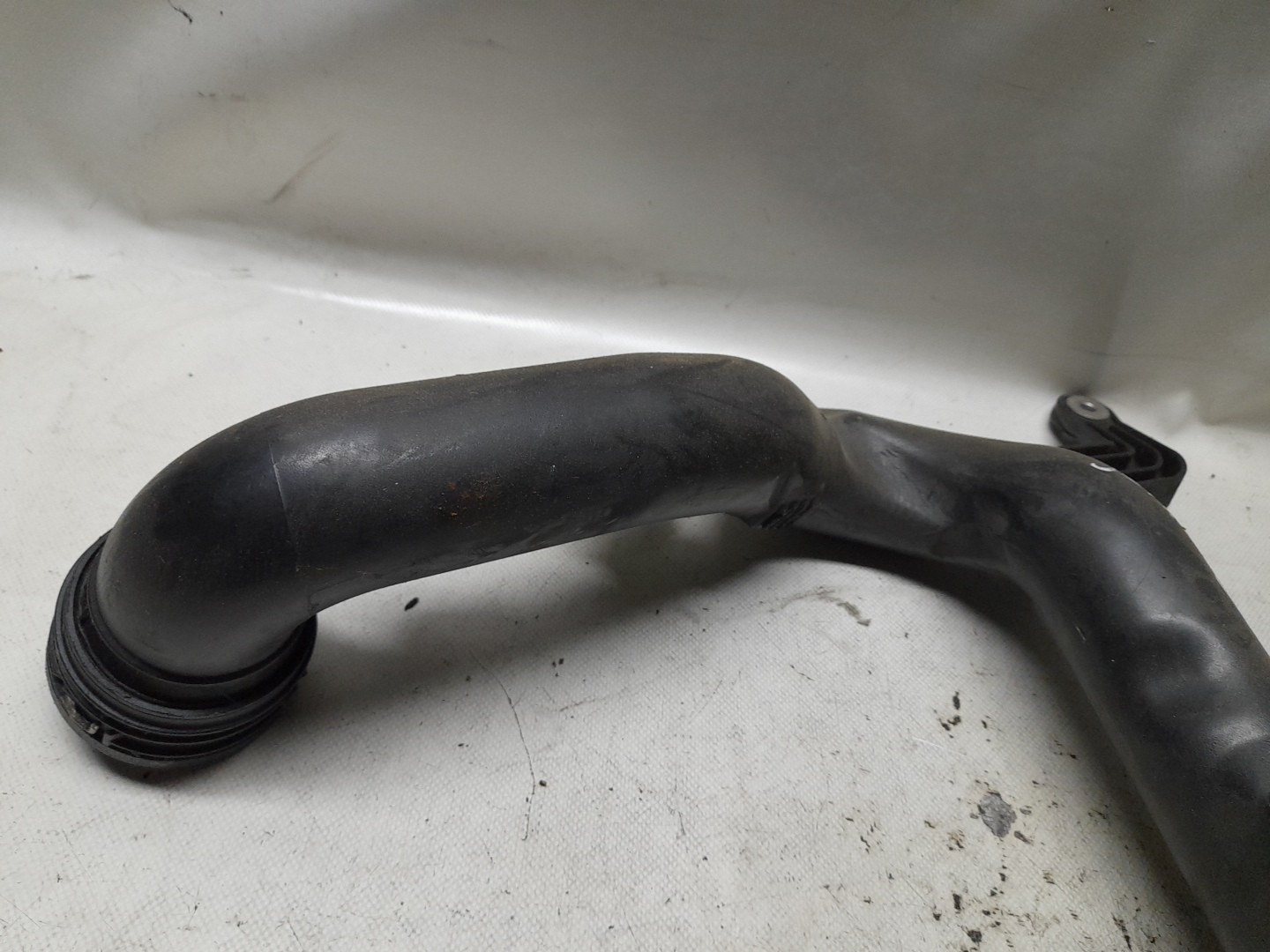 Tubo intercooler VOLKSWAGEN Jetta III (1K2) Imagem-2