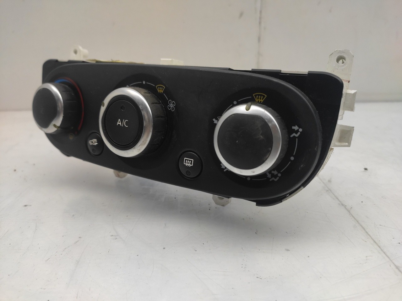 Bouton / interrupteur climatisation RENAULT Clio IV (BH_) Imagem-1