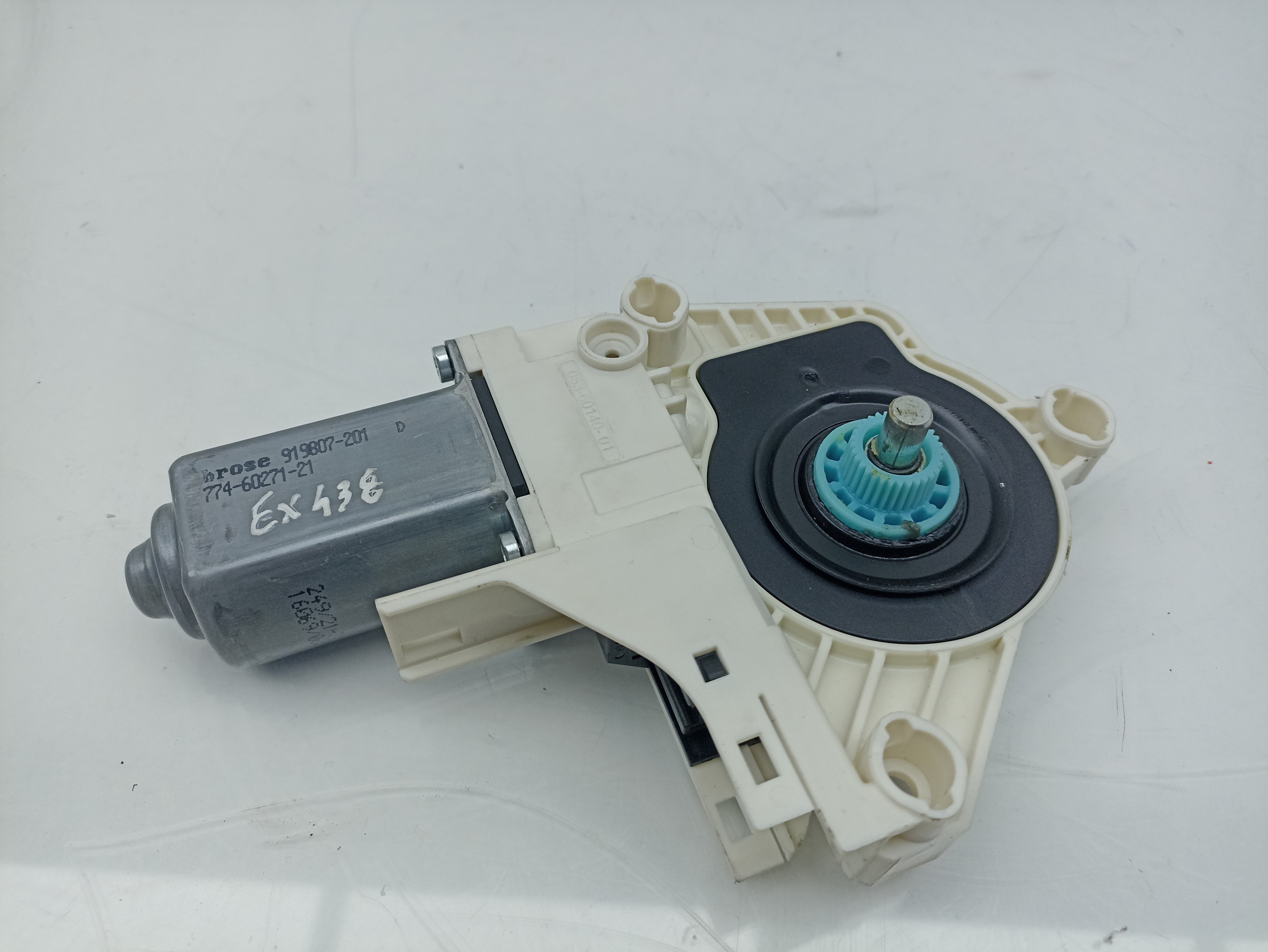 Front Right Door Window Regulator Motor AUDI Q5 (8R) Imagem-1