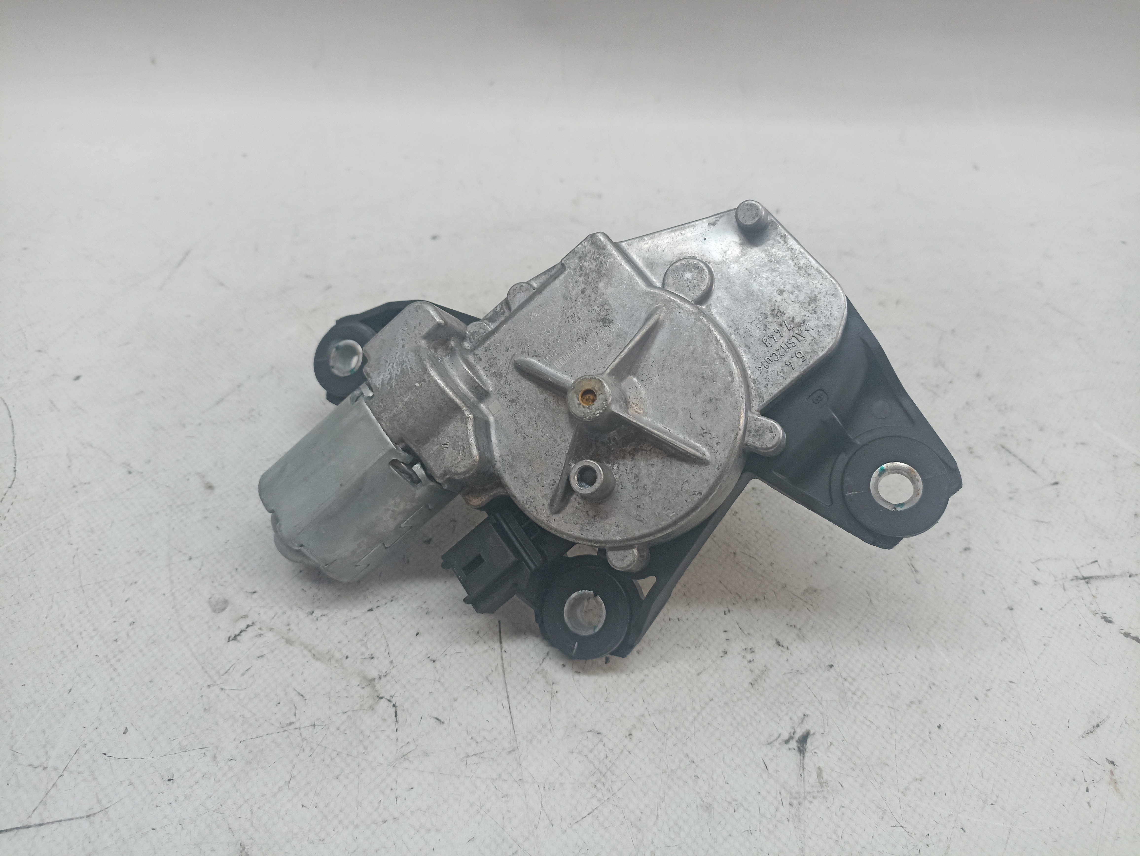 Essuie-glace moteur arrière