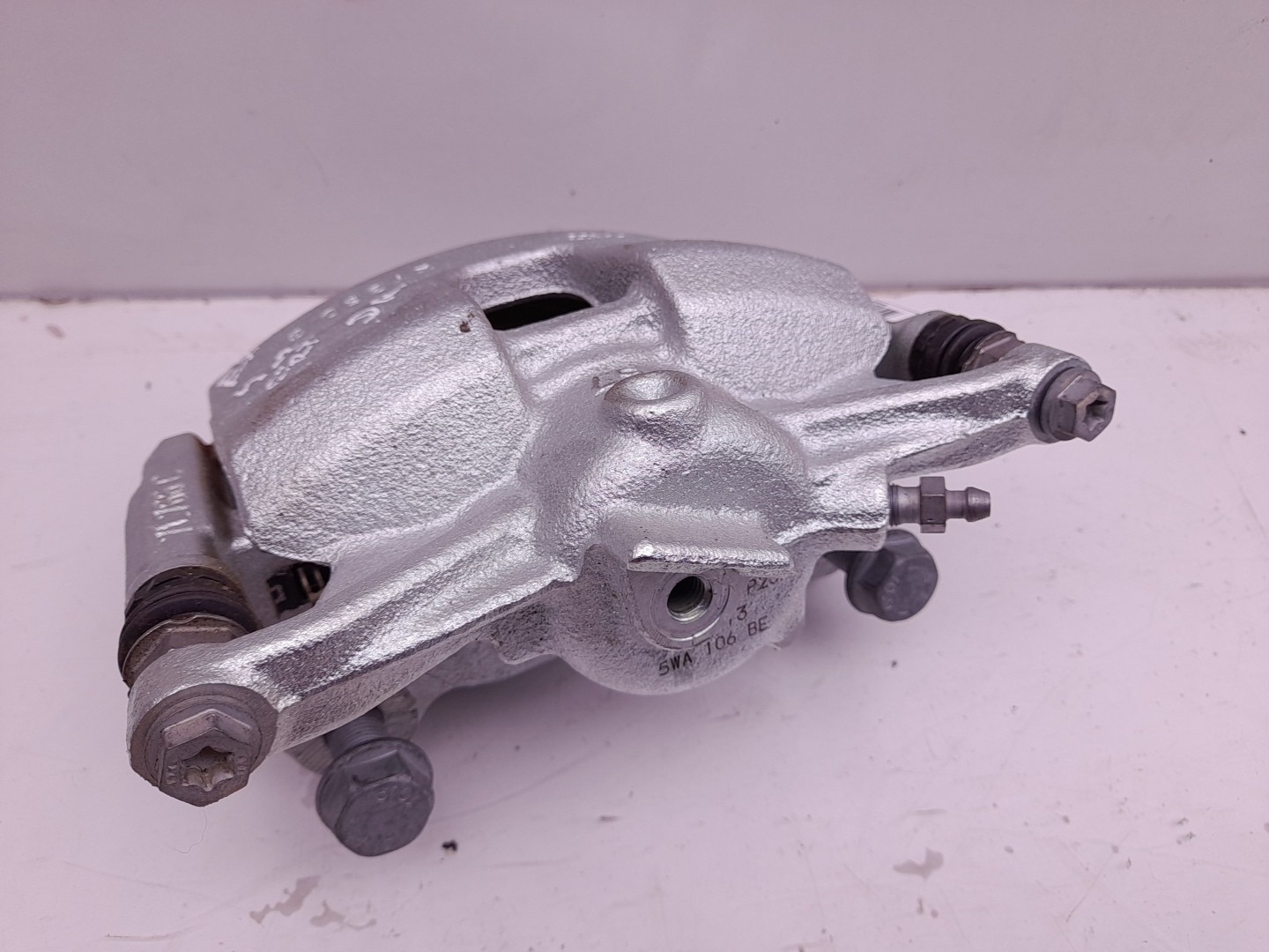 Pinza de freno Delantero Derecho SEAT Leon Sportstourer (KL8) Imagem-1