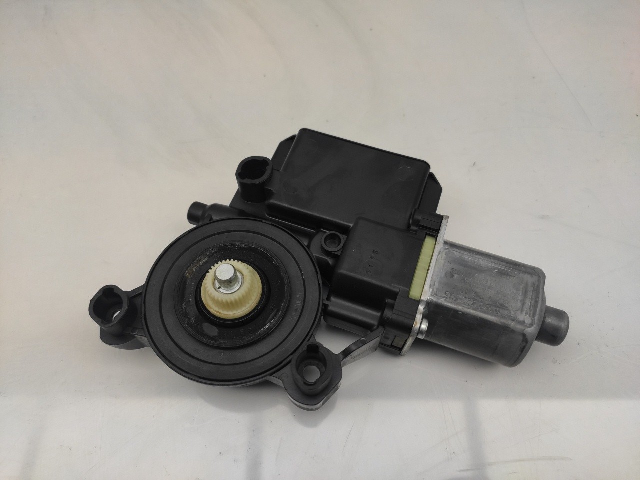 Motor vidro trás direito VOLKSWAGEN Polo (6R, 6C) Imagem-2