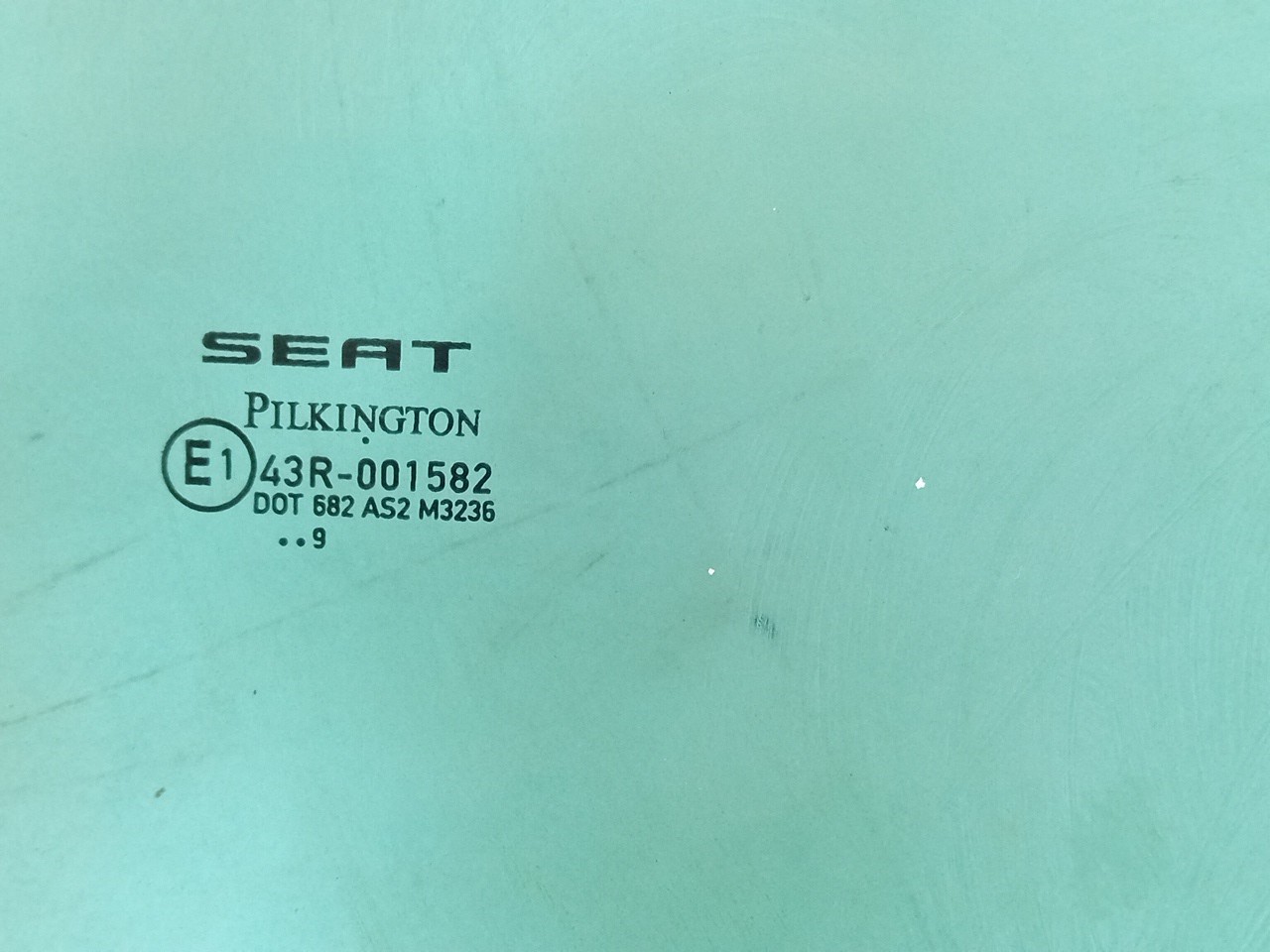 Vidro porta frente direita SEAT Leon (1P1) Imagem-1