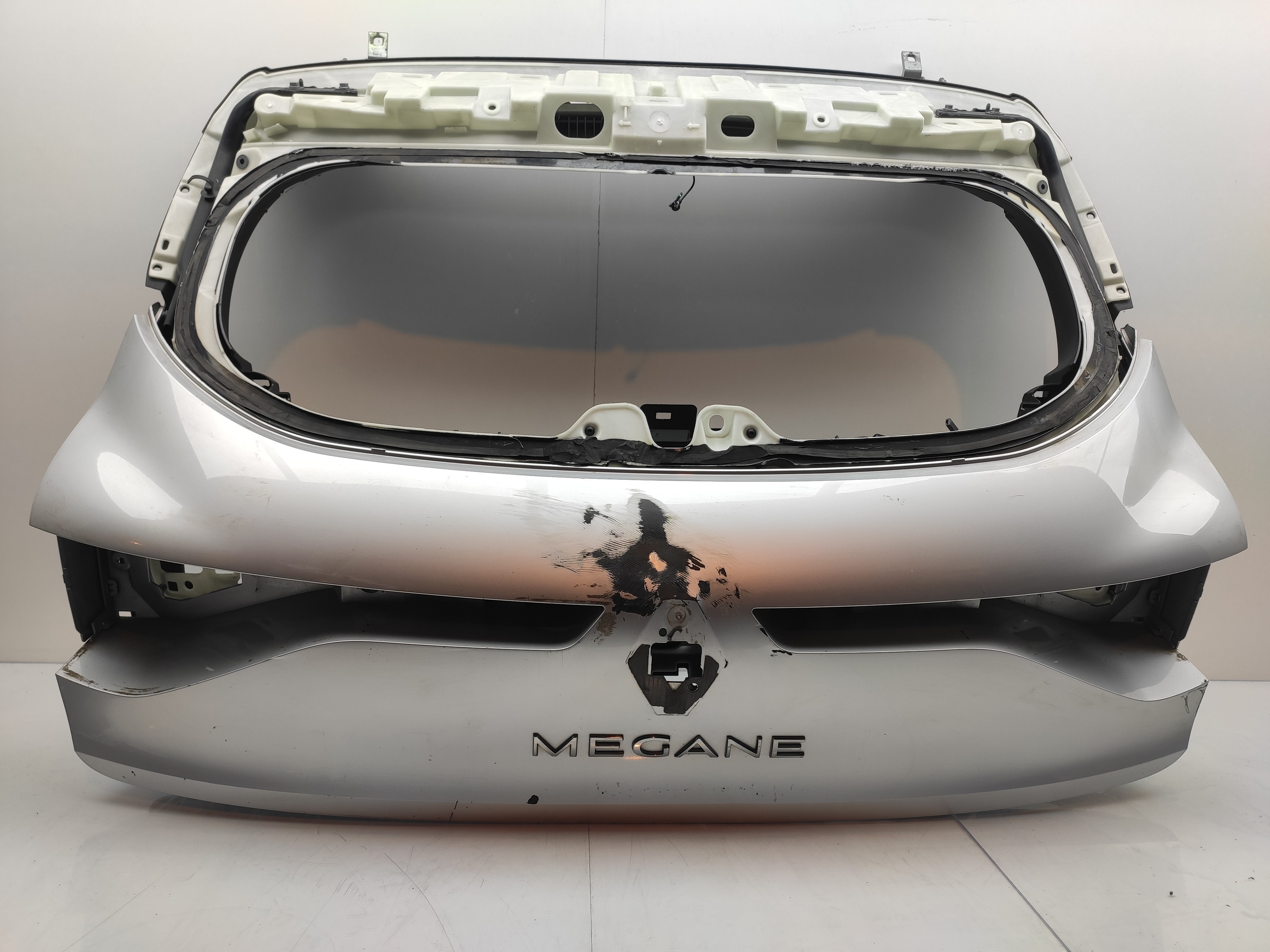 Tailgate / Trunk lid