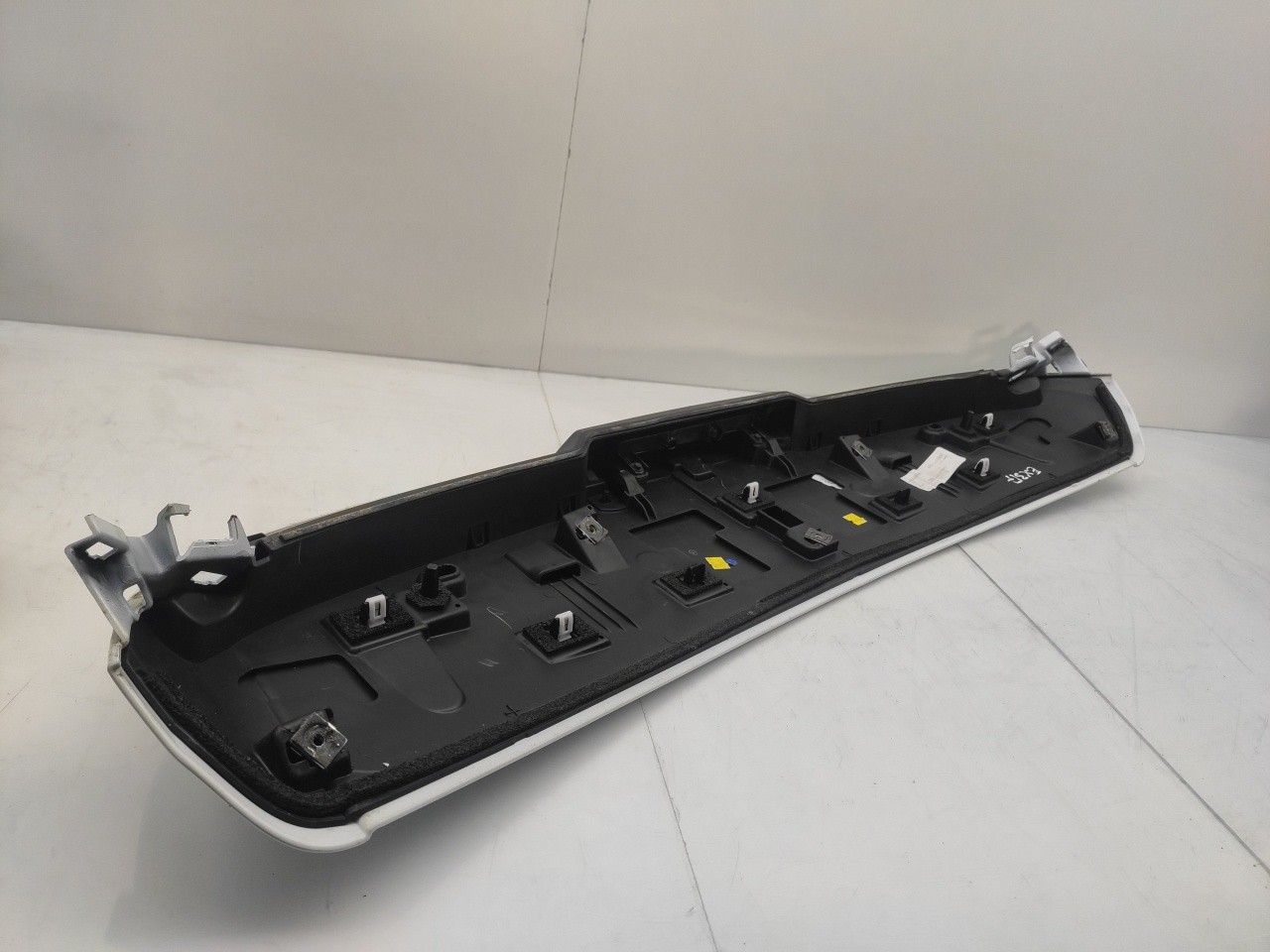 Spoiler / alerón portón trasero RENAULT Megane IV (B9A/M_) Imagem-1