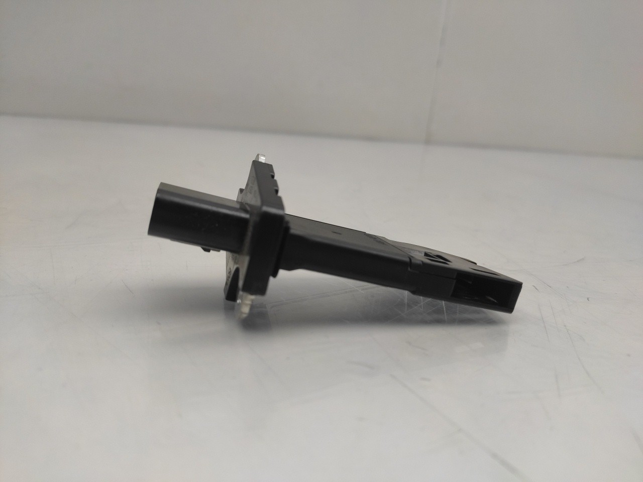 Mass Air Flow Sensor (MAF) FORD Kuga I Imagem-2