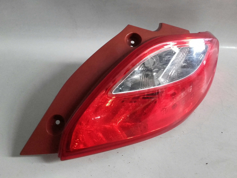 Right Tail light MAZDA 2 (DE) Imagem-1