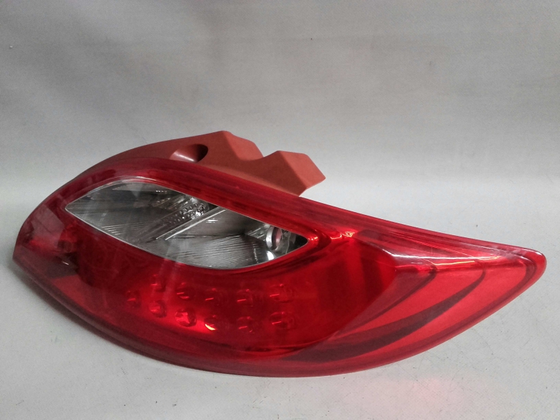 Right Tail light MAZDA 2 (DE) Imagem-2