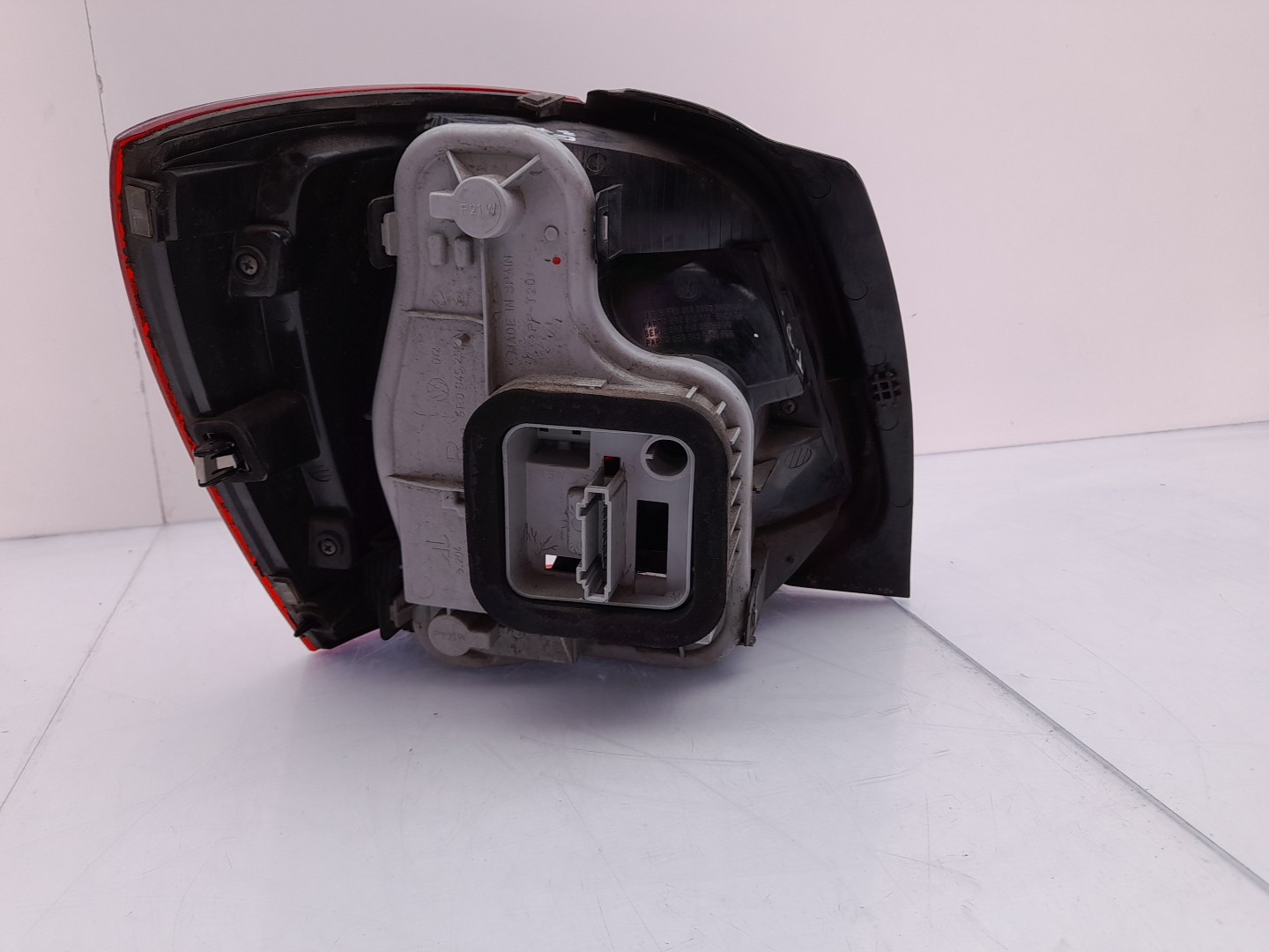 Right Tail light VOLKSWAGEN Polo (6R, 6C) Imagem-1