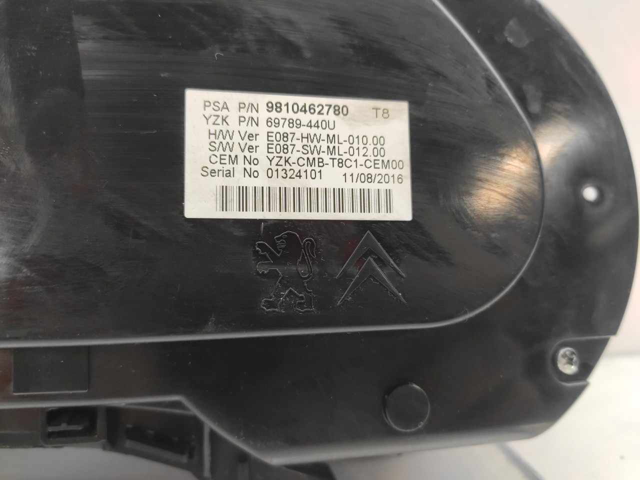 Quadro strumenti / Pannello strumenti PEUGEOT 3008 I (0U_) Imagem-2