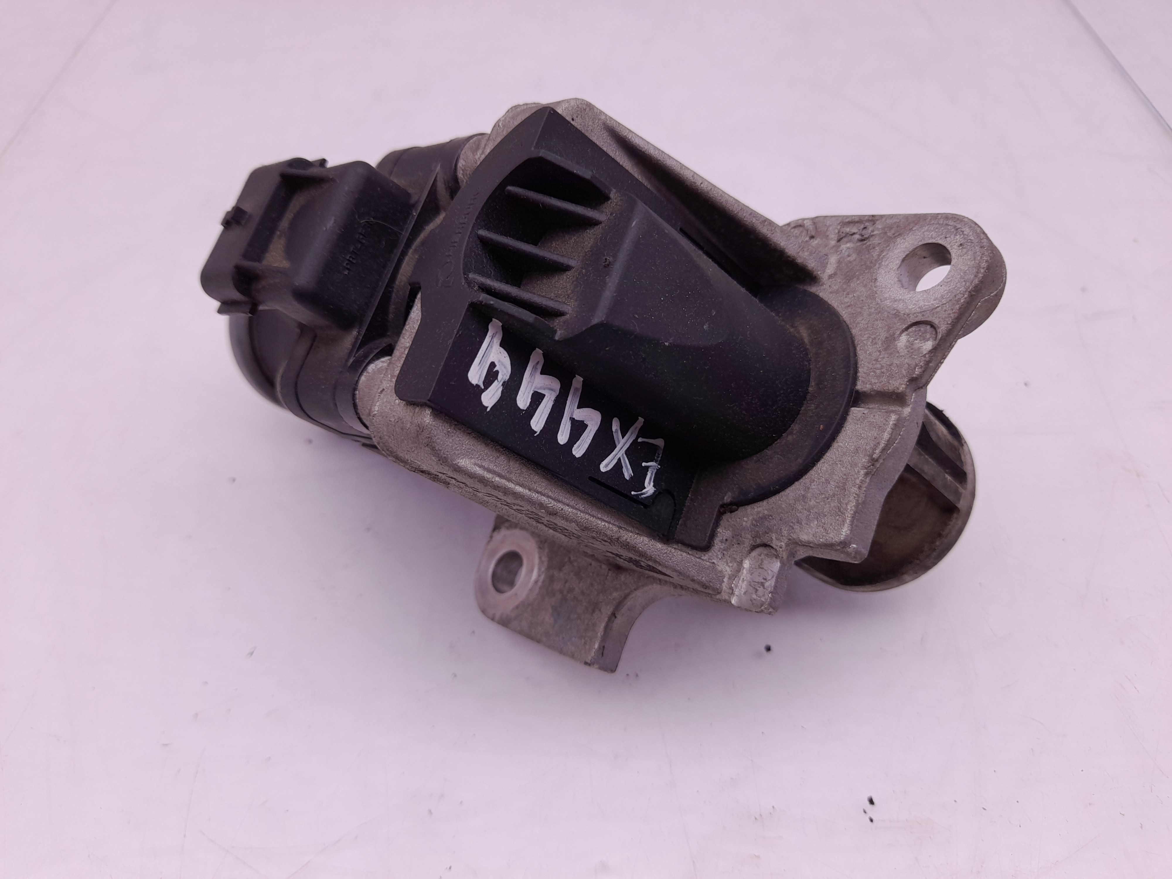 Válvula EGR RENAULT Megane IV (B9A/M_) Imagem-1