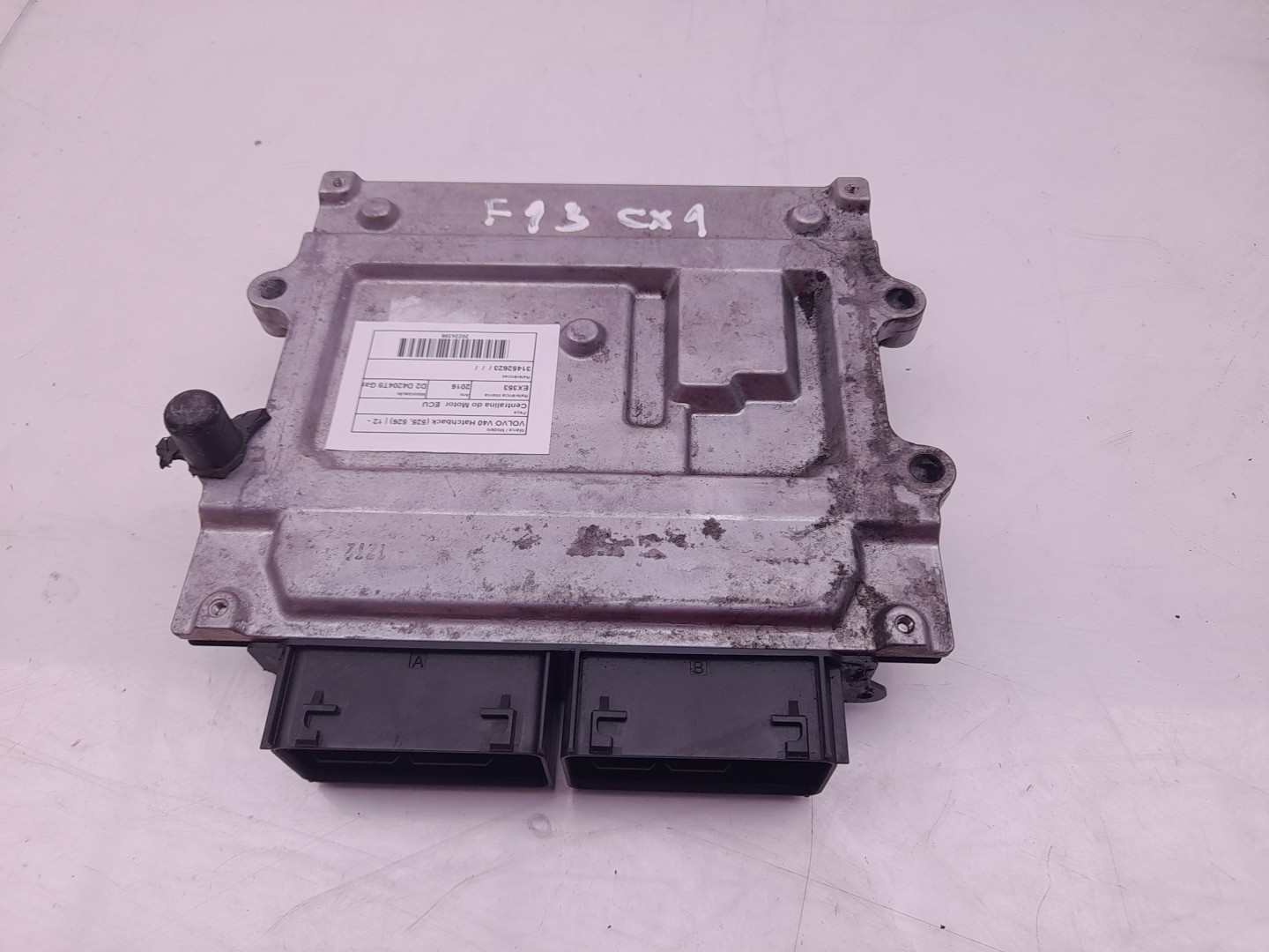 Centralina motor / ECU VOLVO V40 Hatchback Imagem-1