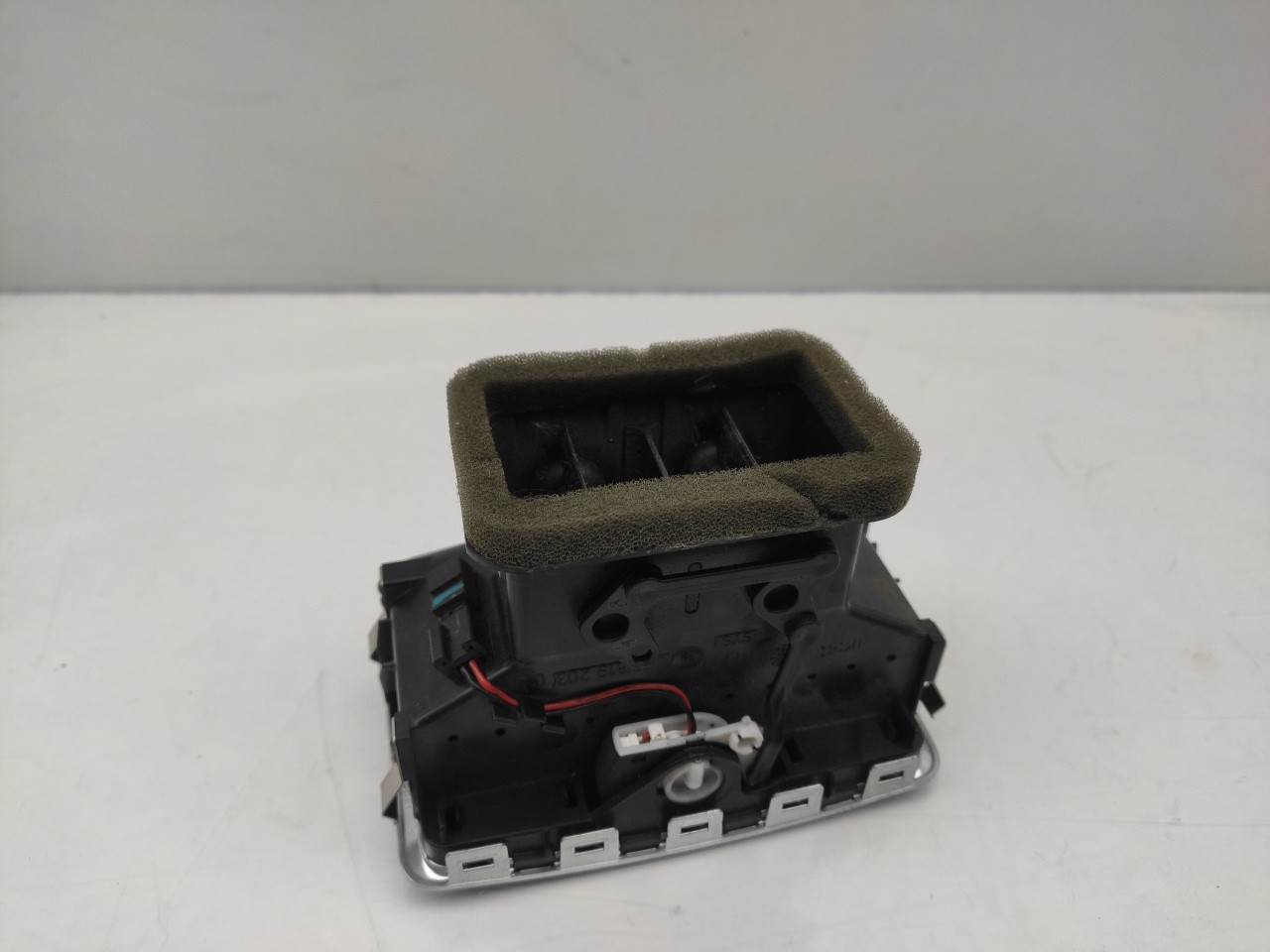 Diffuser / air vent AUDI A6 Allroad (4FH, C6) Imagem-2