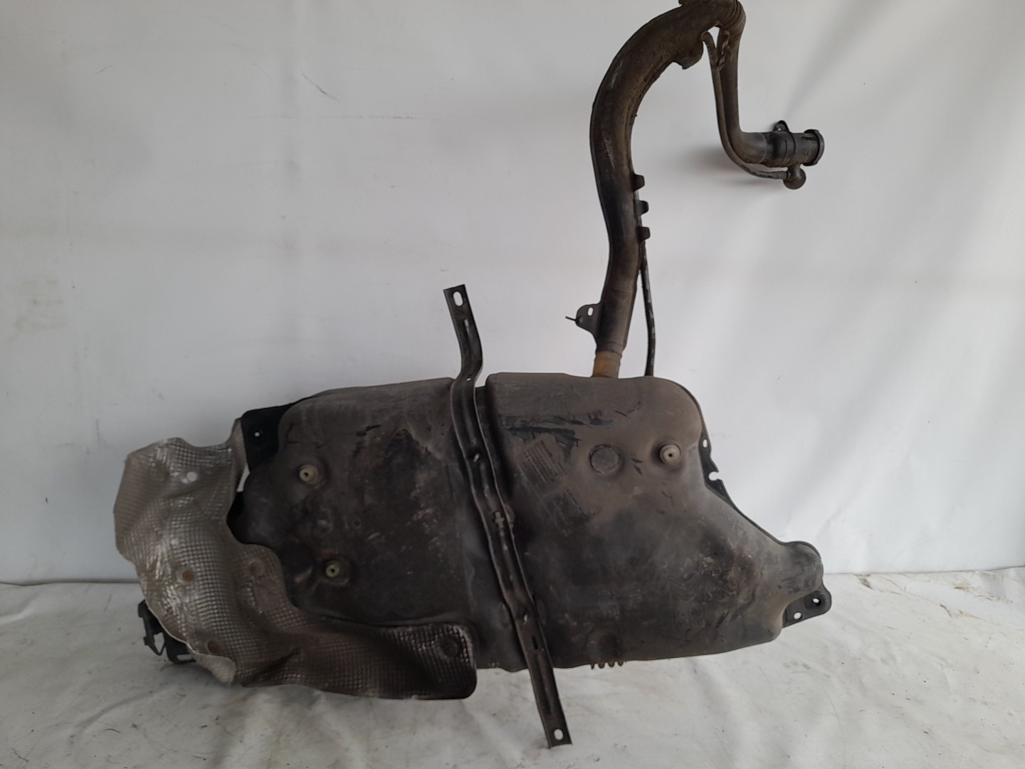 Fuel tank PEUGEOT 308 SW II Imagem-1