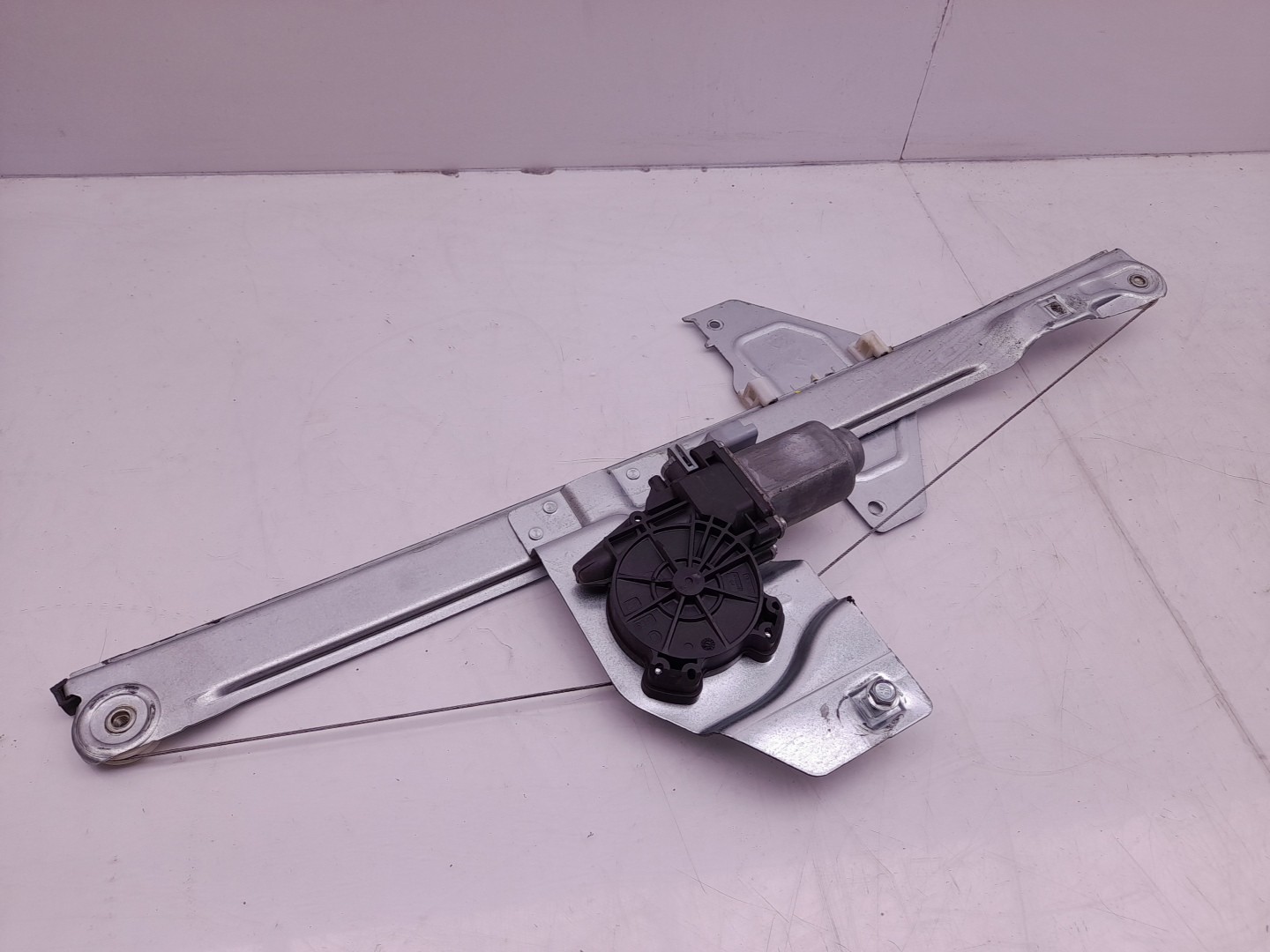 Right front window regulator