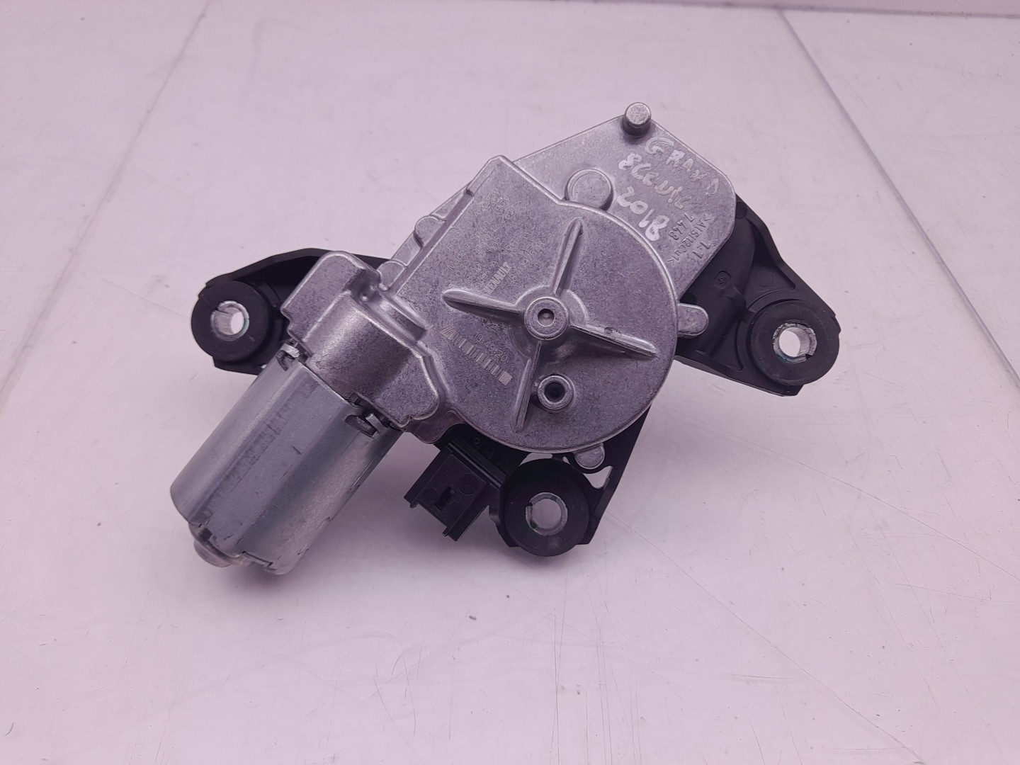 Essuie-glace moteur arrière