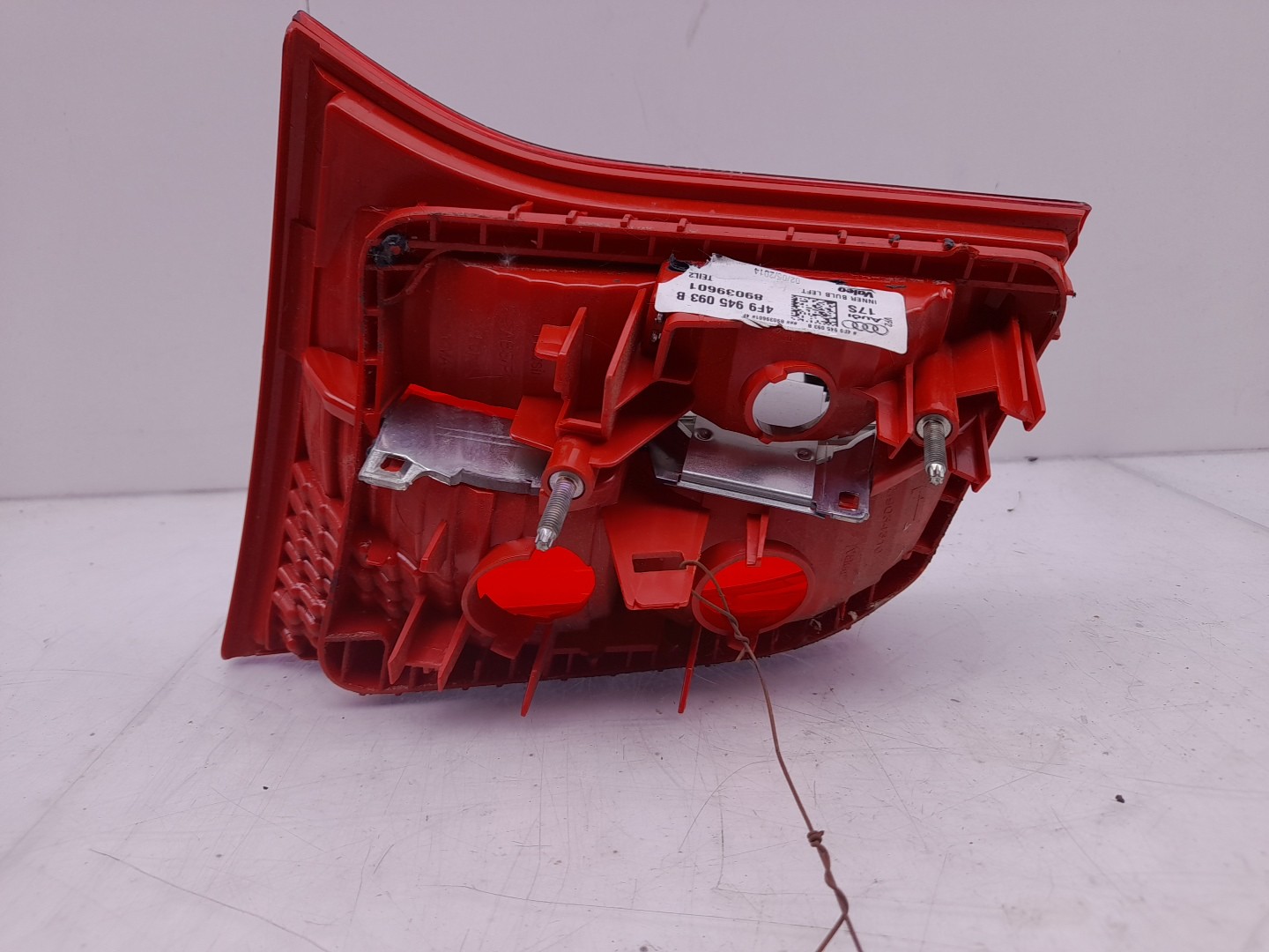 Left Tailgate light  AUDI A6 Avant (4F5, C6) Imagem-1