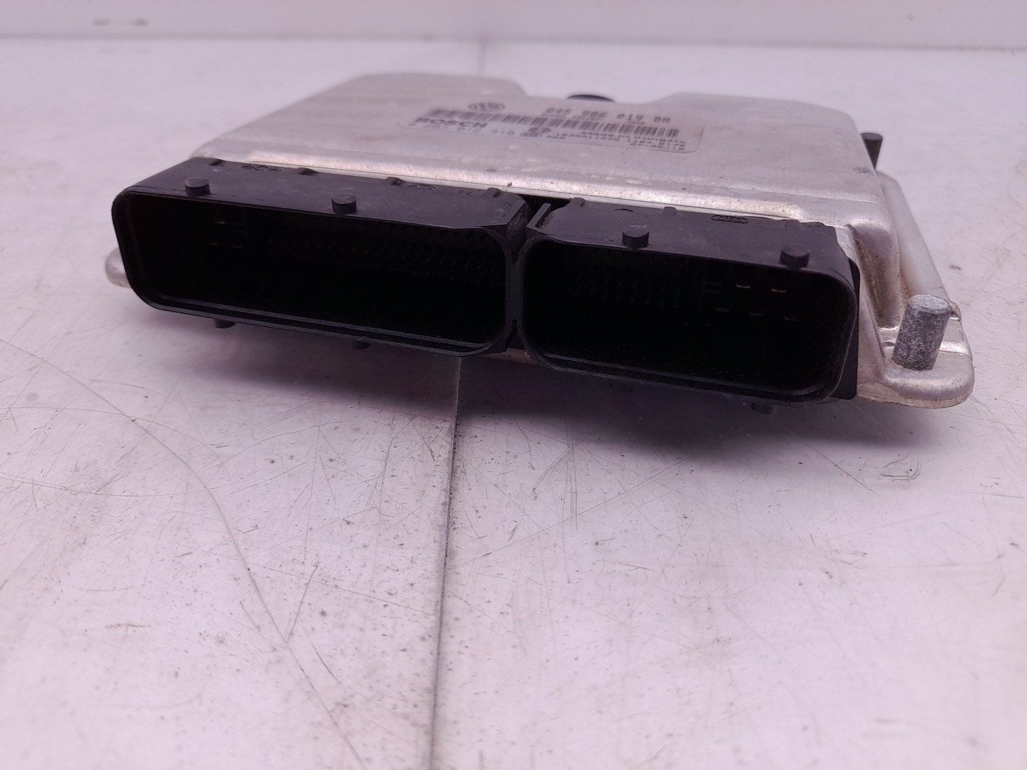 Engine control unit / ECU SEAT Ibiza III (6L1) Imagem-1