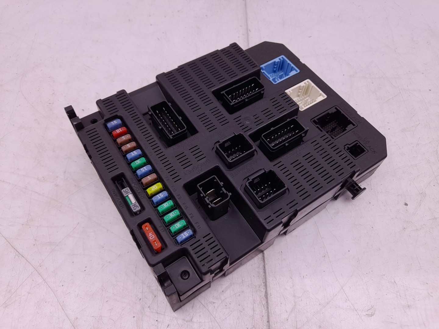 Fuse box / SAM / BSI
