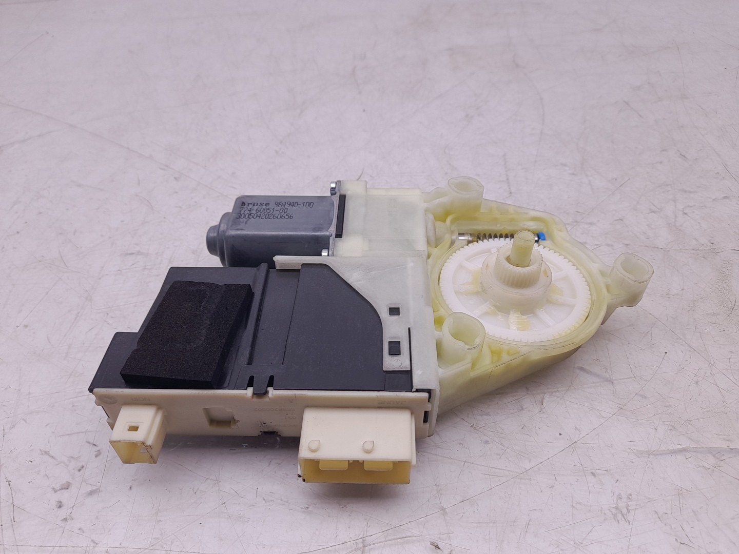 Front Right Door Window Regulator Motor CITROËN C4 Coupé (LA_) Imagem-1