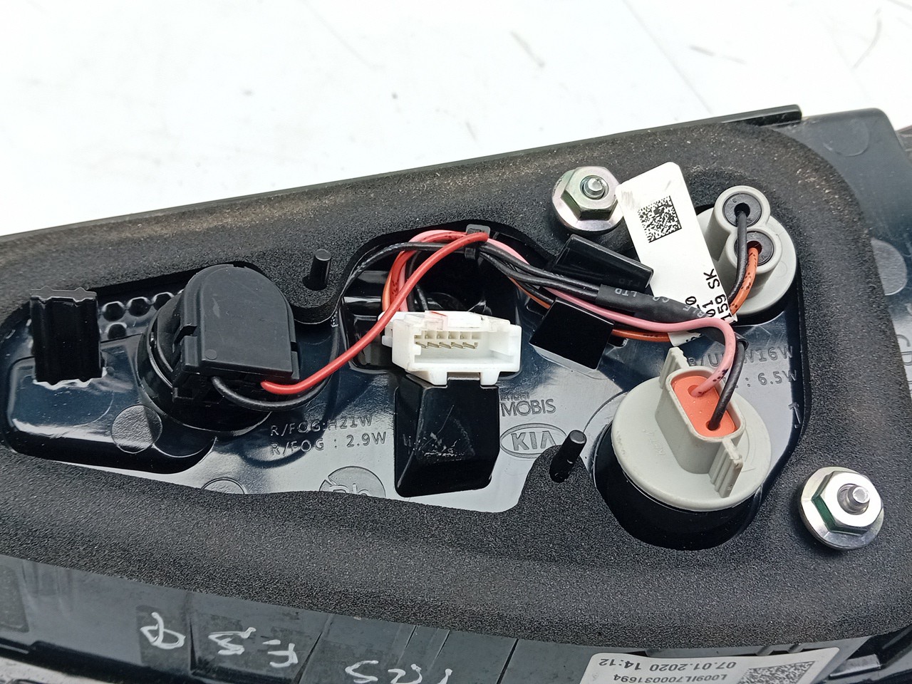 Left Tailgate light  KIA Ceed (CD) Imagem-2