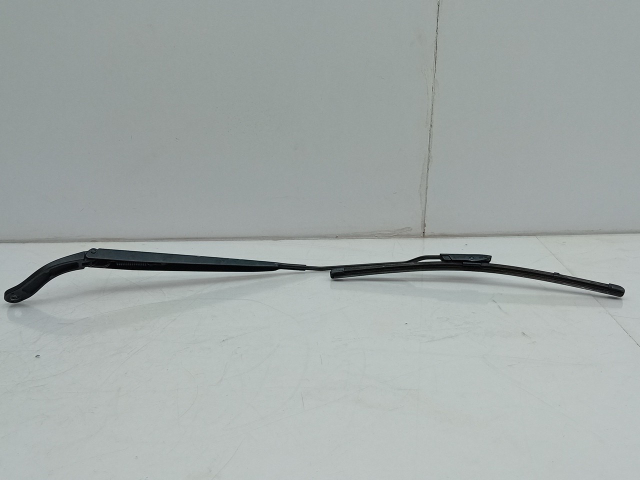 Windscreen wiper arm Right front RENAULT Megane IV Grandtour (K9A/M_) Imagem-1