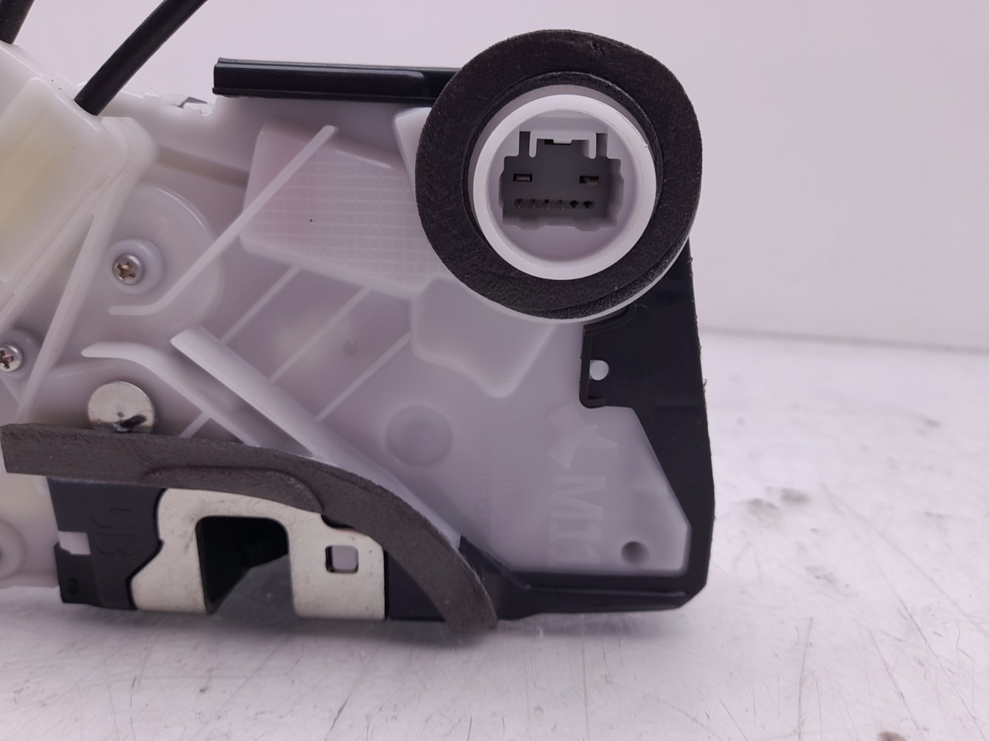 Front Right Door Lock TOYOTA Yaris (_P13_) Imagem-1