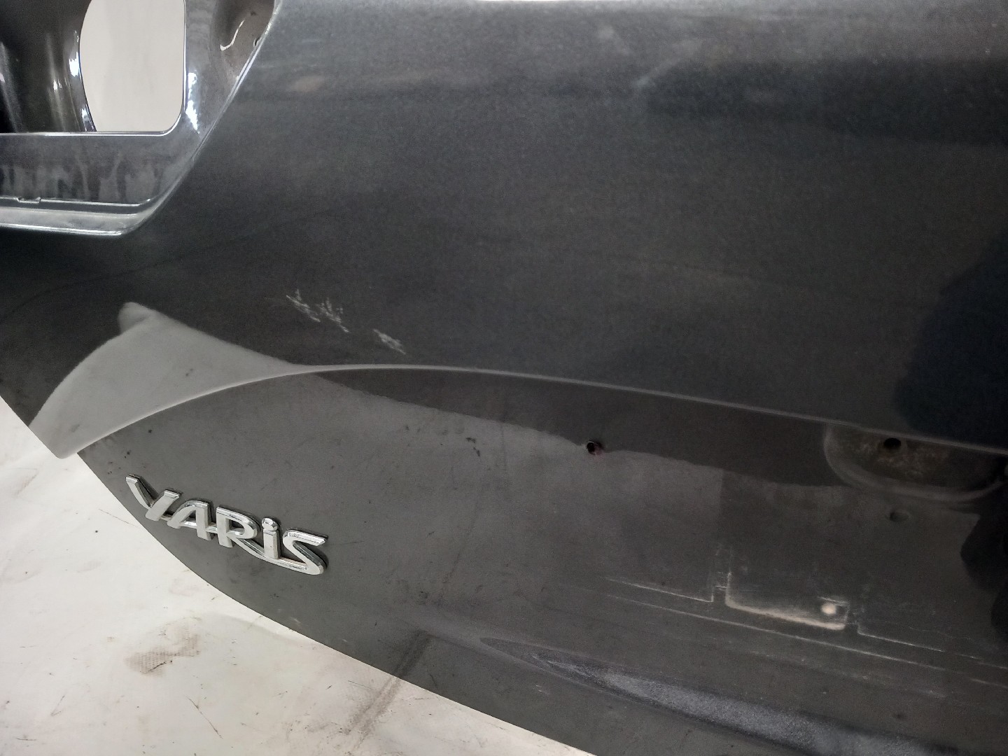 Tailgate / Trunk lid TOYOTA Yaris (_P13_) Imagem-1