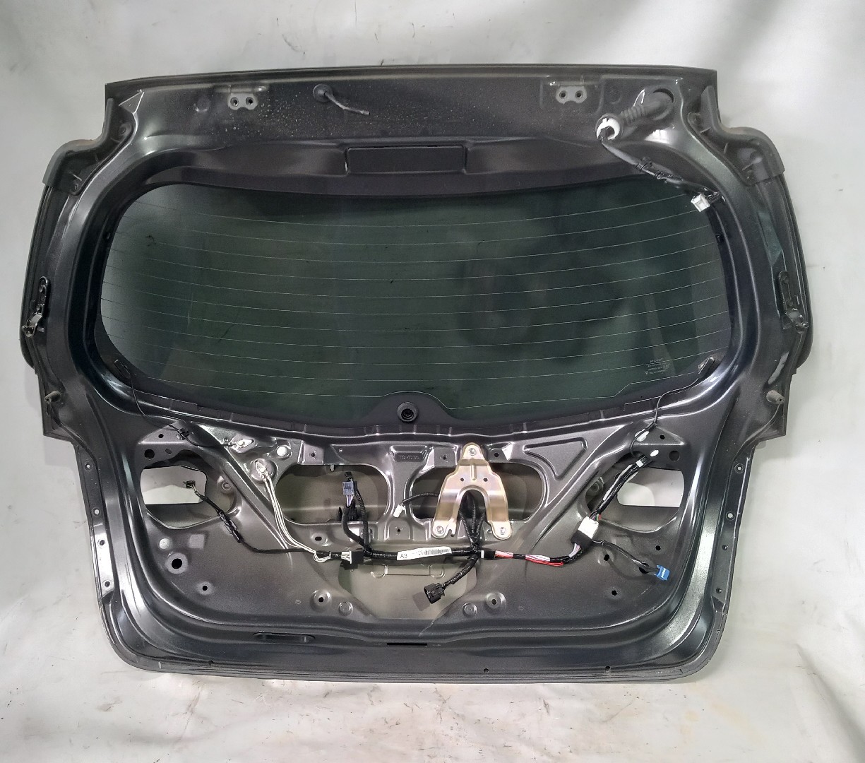 Tailgate / Trunk lid TOYOTA Yaris (_P13_) Imagem-2