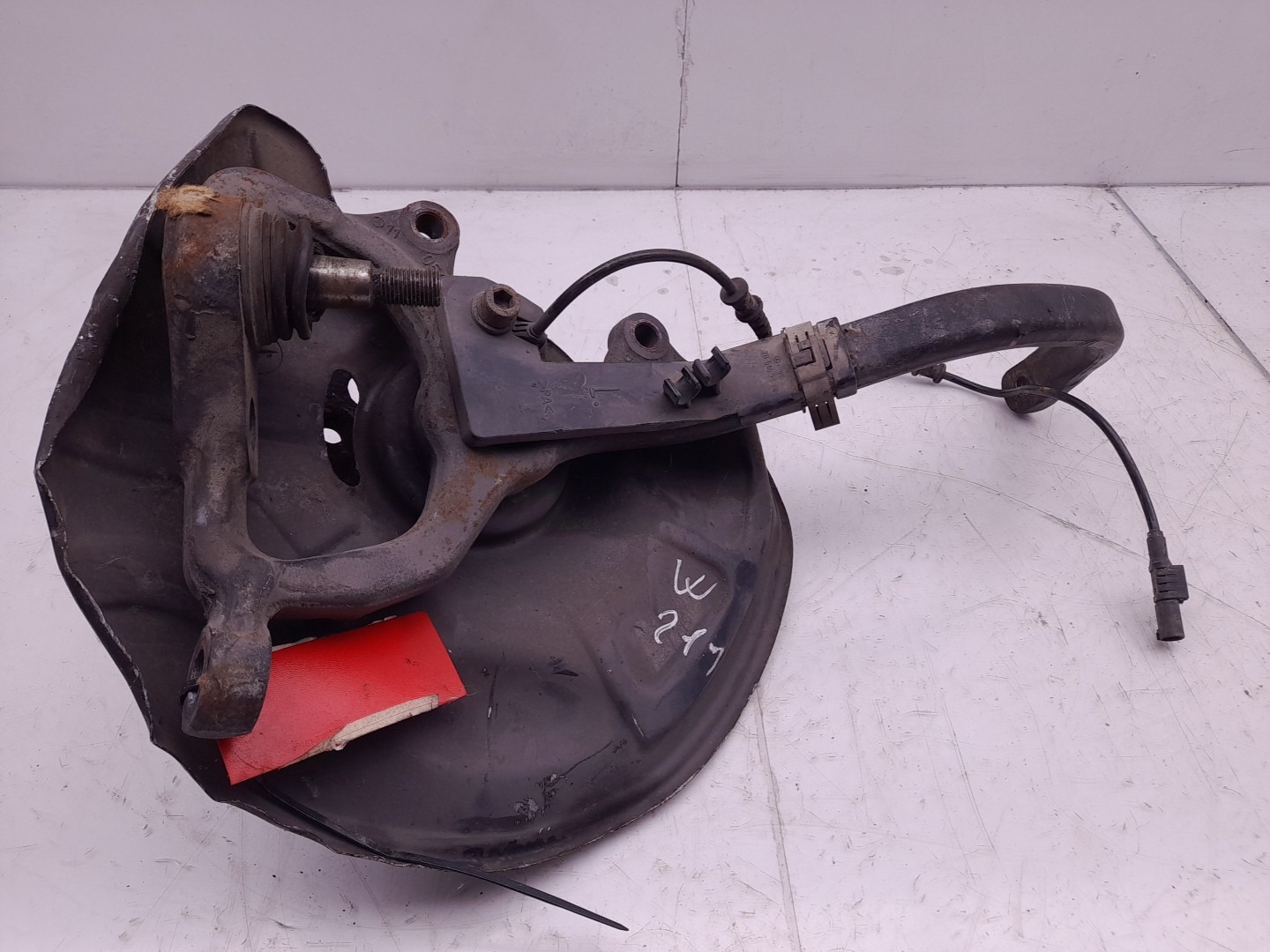 Left front steering knuckle MERCEDES-BENZ Classe E (W211) Imagem-1