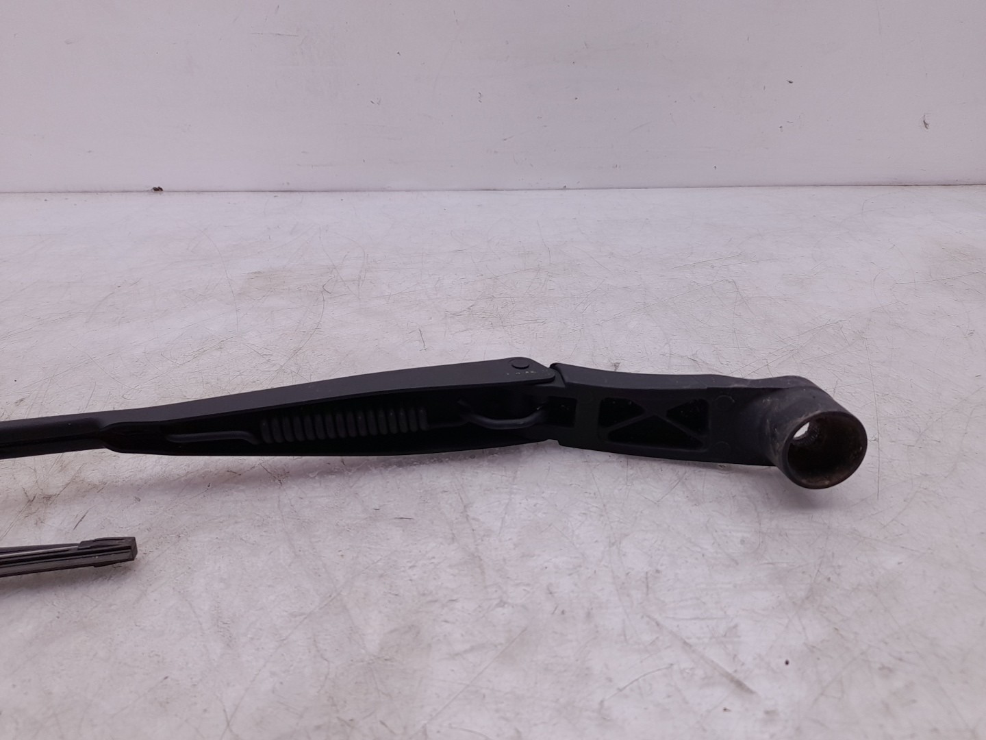 Windscreen wiper arm Left front HYUNDAI i20 (PB, PBT) Imagem-2
