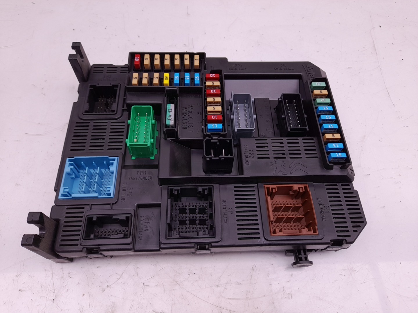Fuse box / SAM / BSI