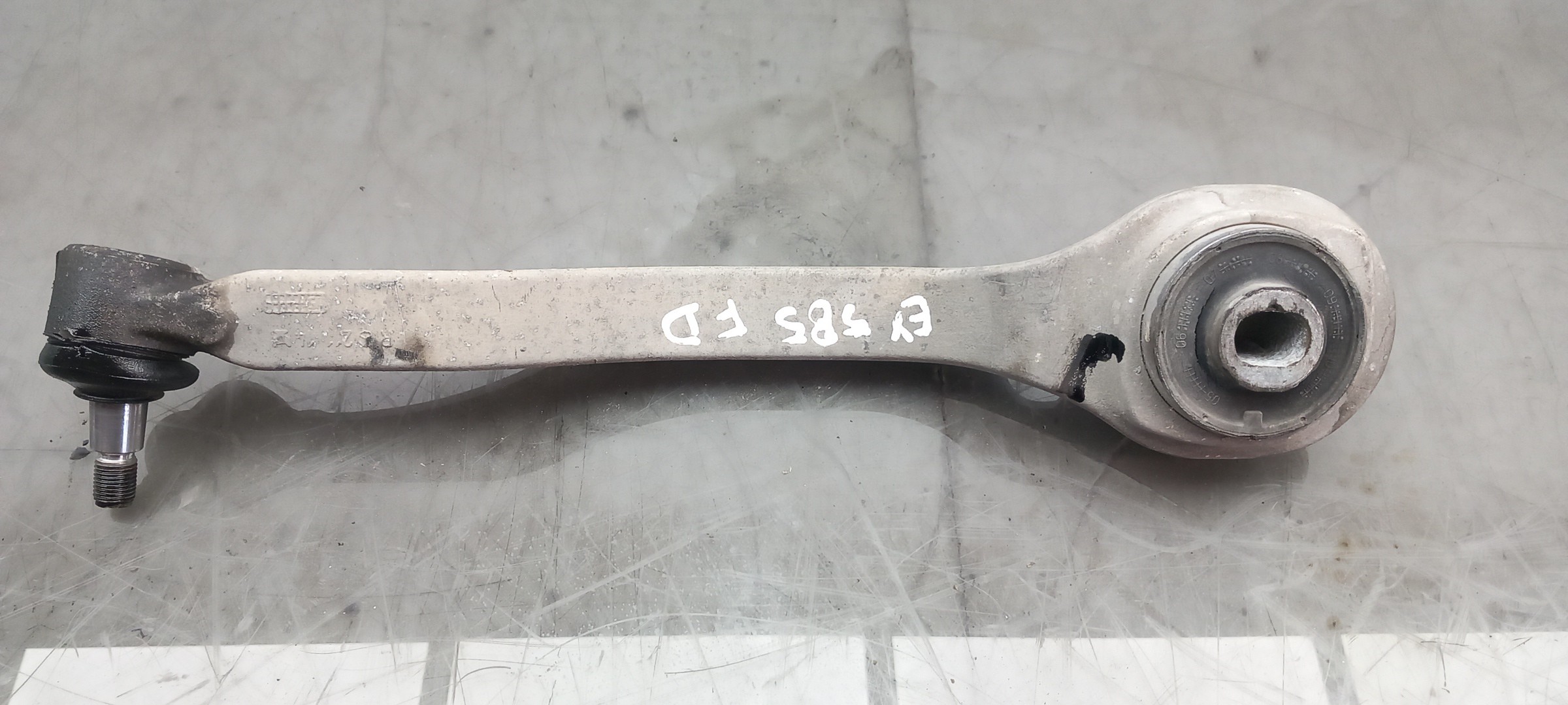 Right front suspension arm MERCEDES-BENZ CLS (C219) Imagem-1