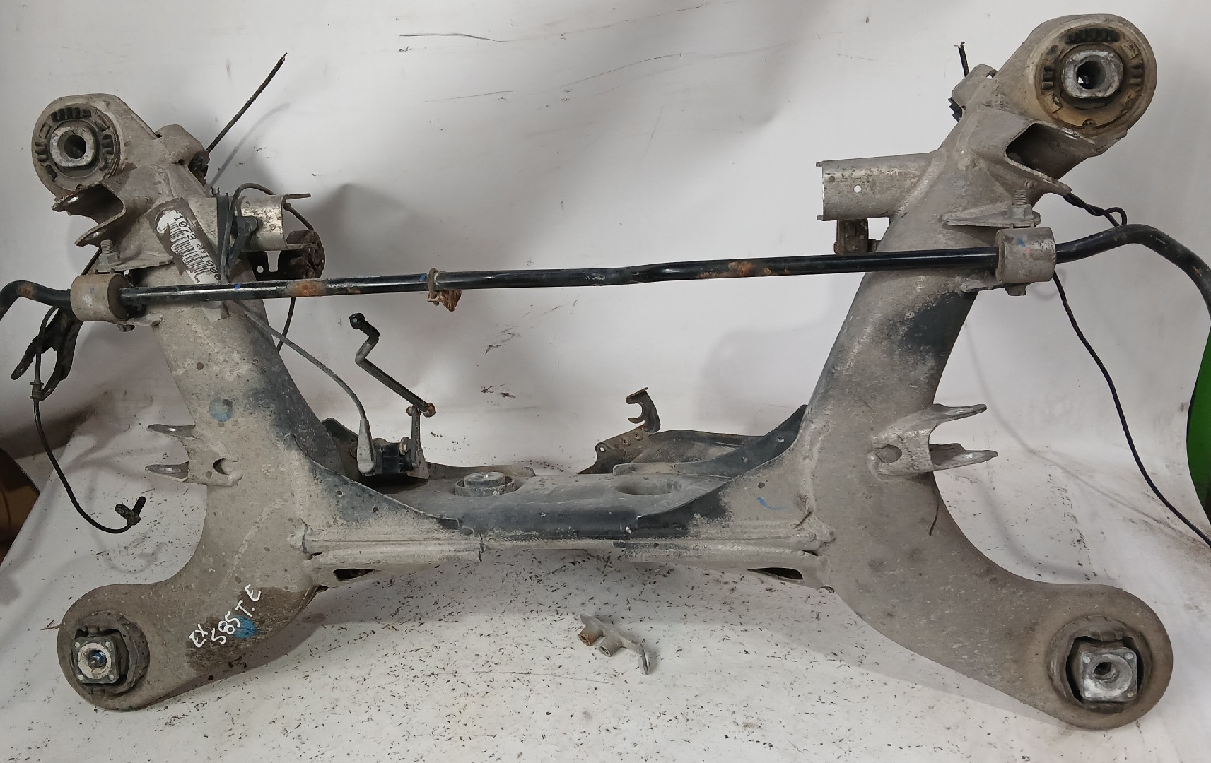 Rear subframe MERCEDES-BENZ CLS (C219) Imagem-1