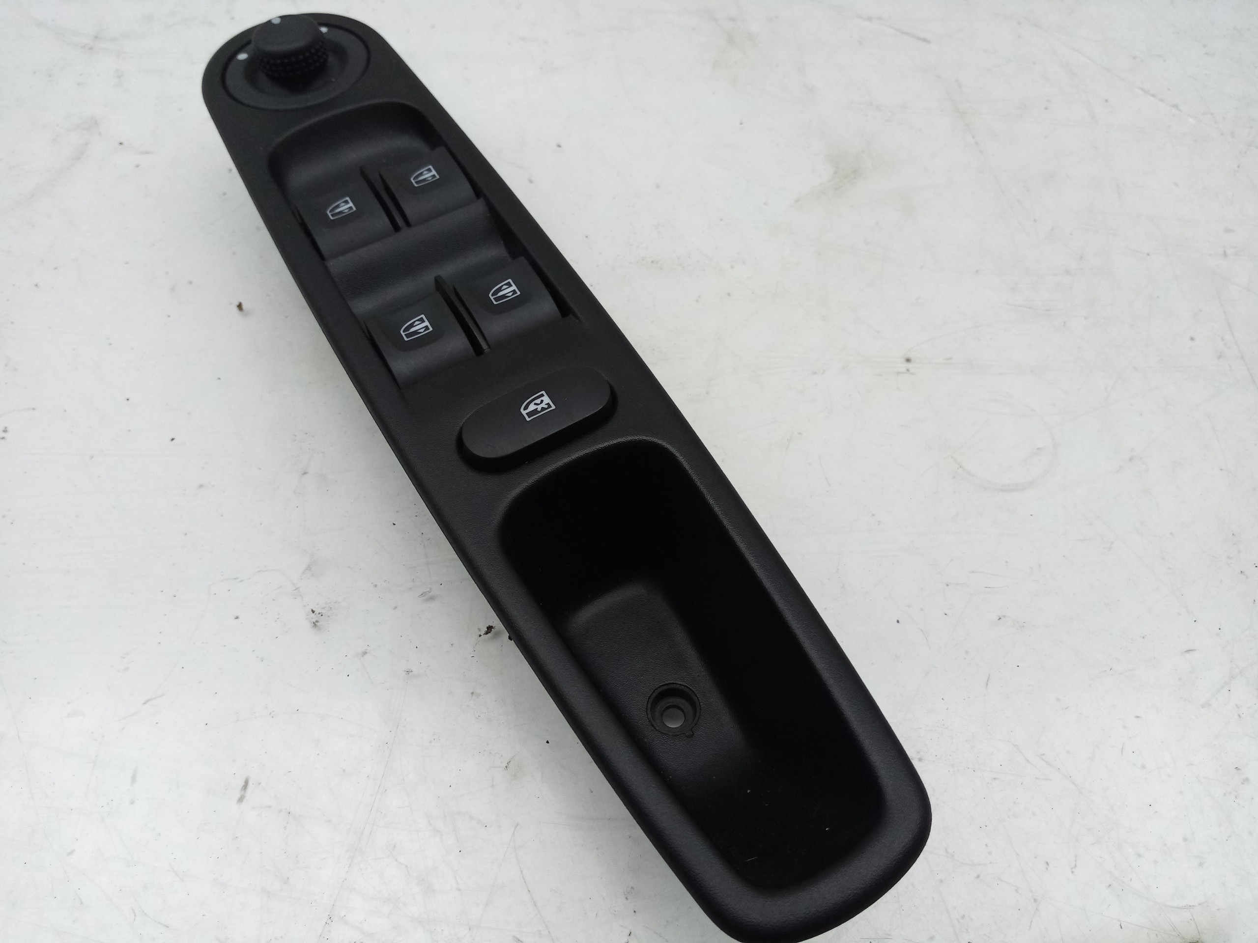 Left Front window control