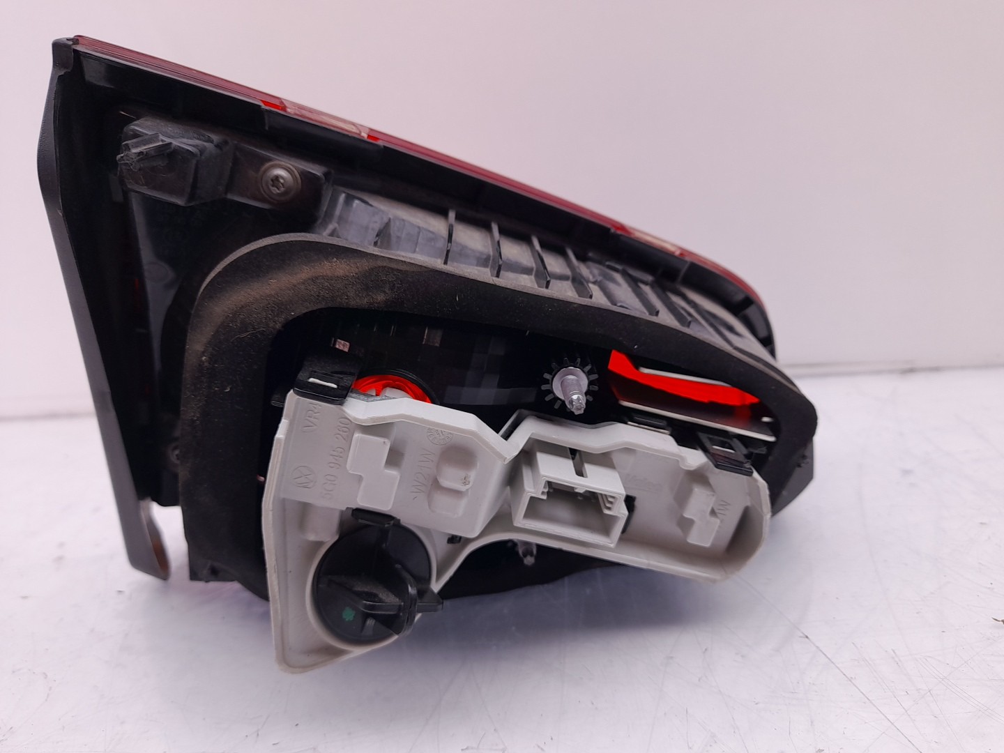 Feu de coffre Droite VOLKSWAGEN Golf VII (5G1, BQ1, BE1, BE2) Imagem-1