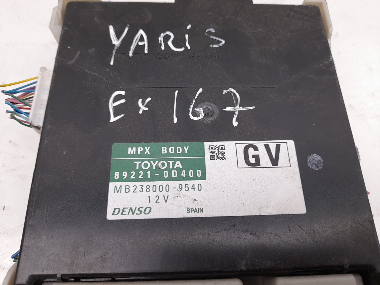 Caja fusibles / SAM / BSI TOYOTA Yaris (_P13_) Imagem-2