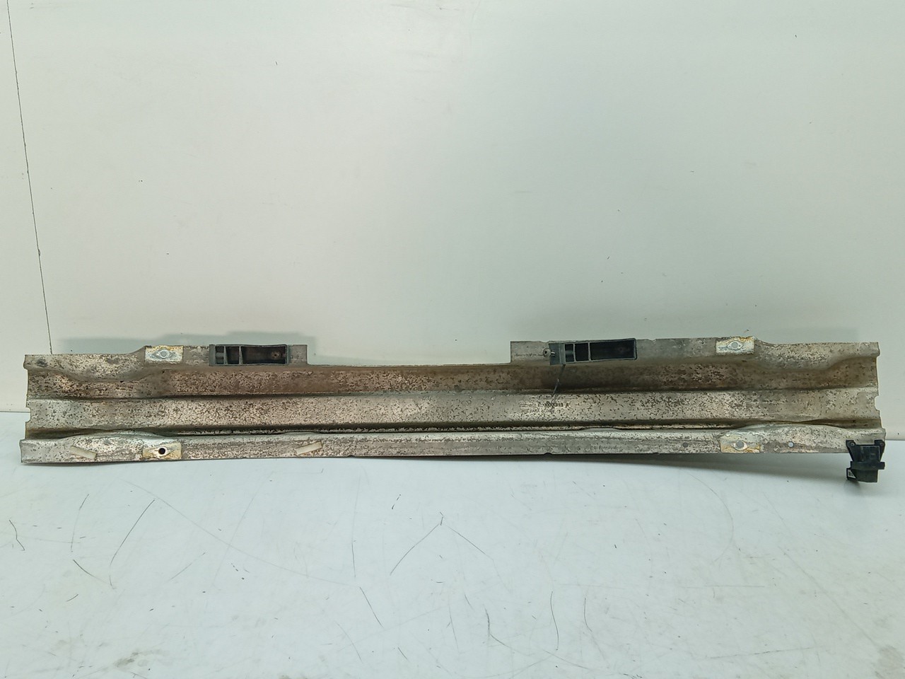 Reforço pára-choques trás AUDI A4 Avant (8E5, B6) Imagem-1