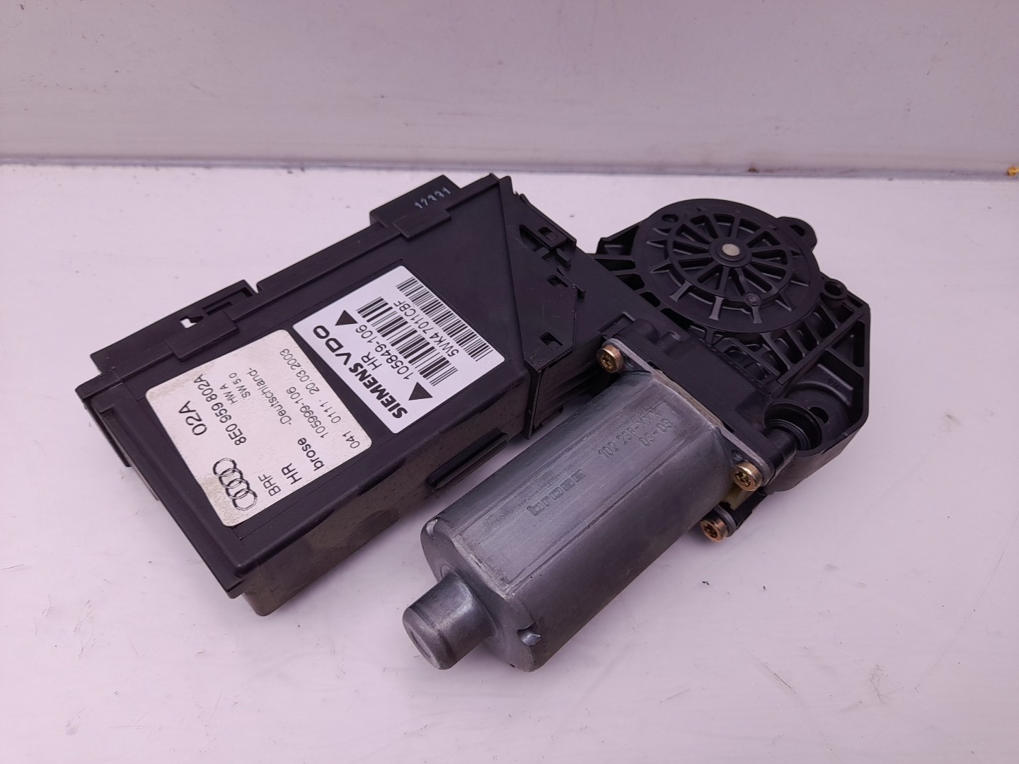 Motor Elevalunas Trasero Derecho AUDI A4 Avant (8E5, B6) Imagem-1