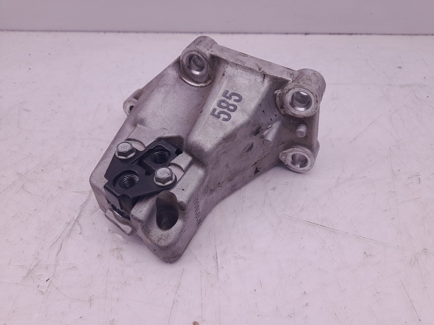 Support Moteur KIA Ceed (CD) Imagem-1