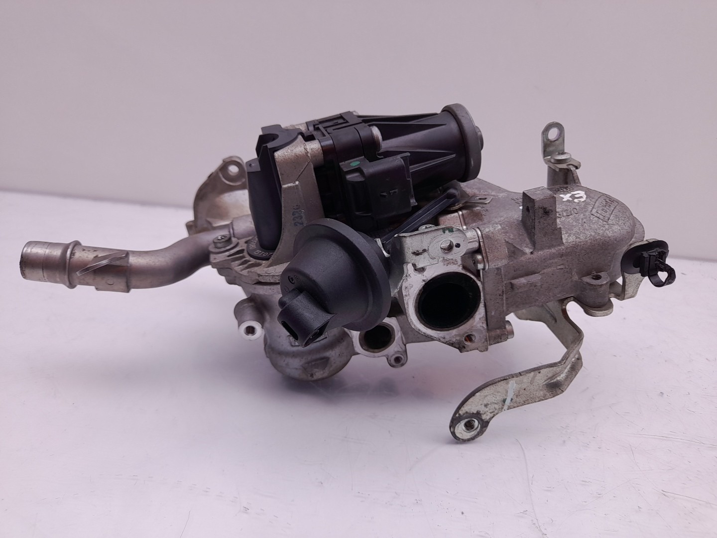 Válvula EGR PEUGEOT 208 Imagem-1